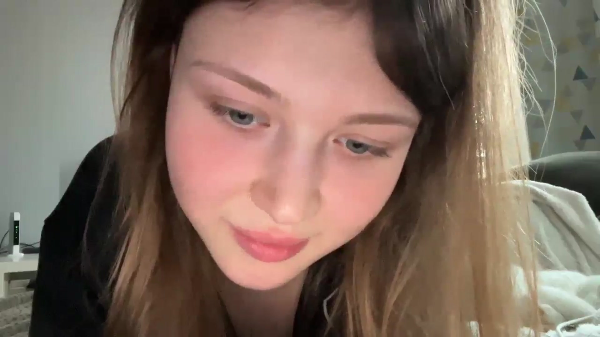 Gallery image thumbnail from Coconut_dream's myfreecams stream on, 04/16/2025, 07:20 image 17 of 20