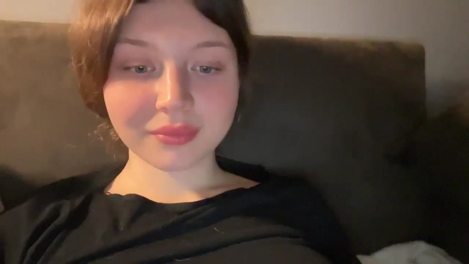 Gallery image thumbnail from Coconut_dream's myfreecams stream on, 04/17/2025, 22:11 image 19 of 20