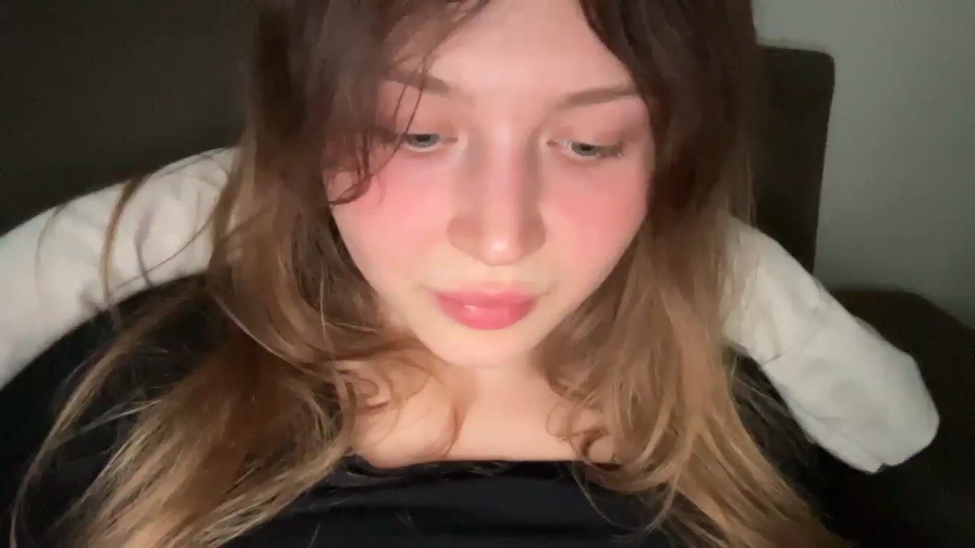 Gallery image thumbnail from Coconut_dream's myfreecams stream on, 04/18/2025, 16:47 image 19 of 20
