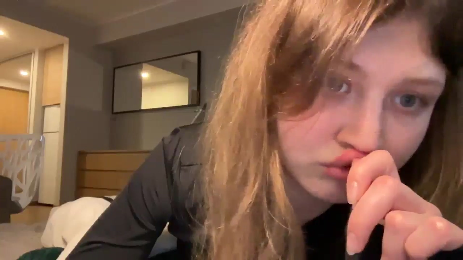 Gallery image thumbnail from Coconut_dream's myfreecams stream on, 04/22/2025, 17:21 image 17 of 20