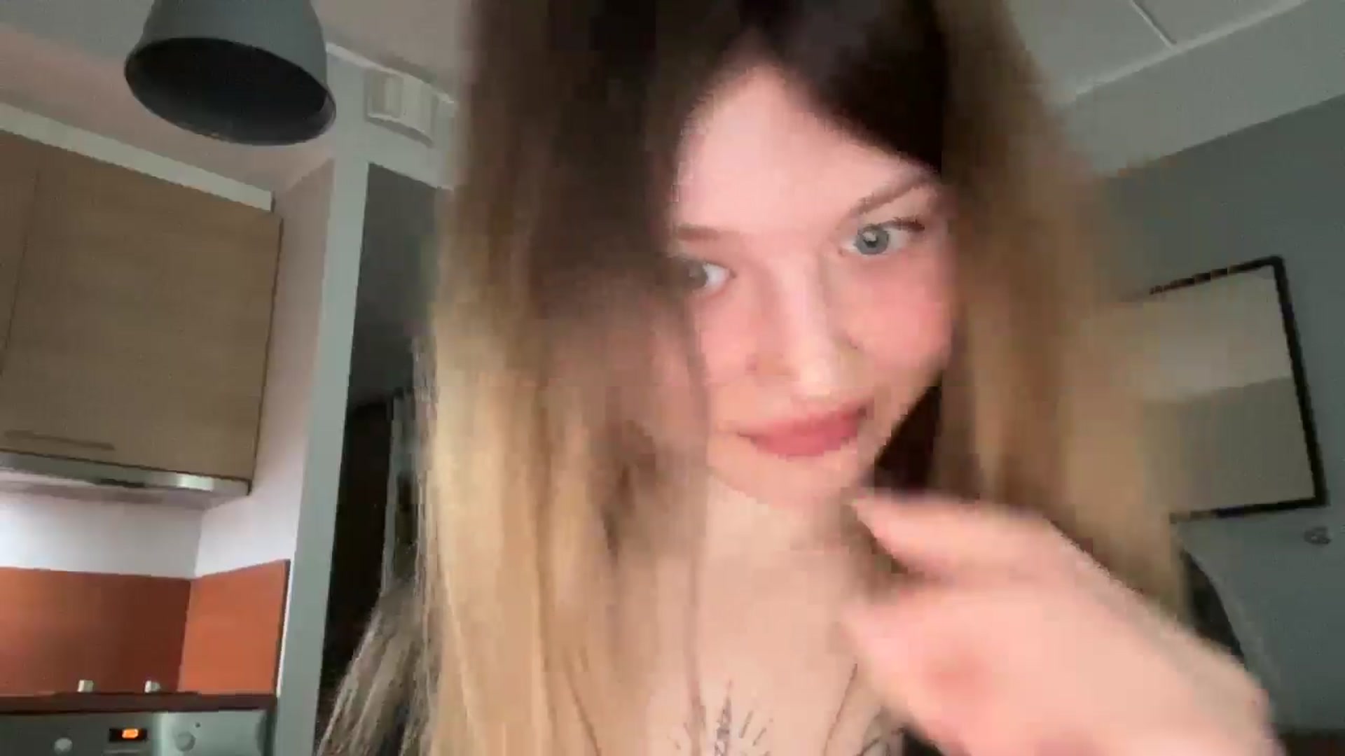 Gallery image thumbnail from Coconut_dream's myfreecams stream on, 04/24/2025, 07:55 image 14 of 20