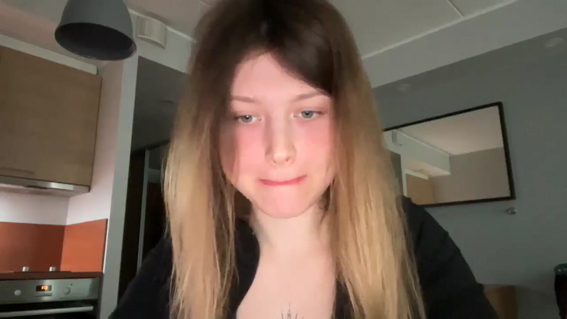 Gallery image thumbnail from Coconut_dream's myfreecams stream on, 04/24/2025, 07:55 image 9 of 20