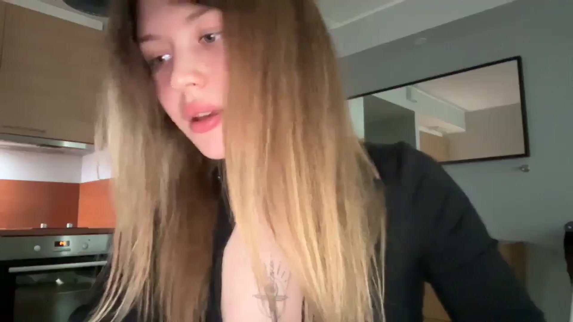 Gallery image thumbnail from Coconut_dream's myfreecams stream on, 04/24/2025, 07:55 image 13 of 20