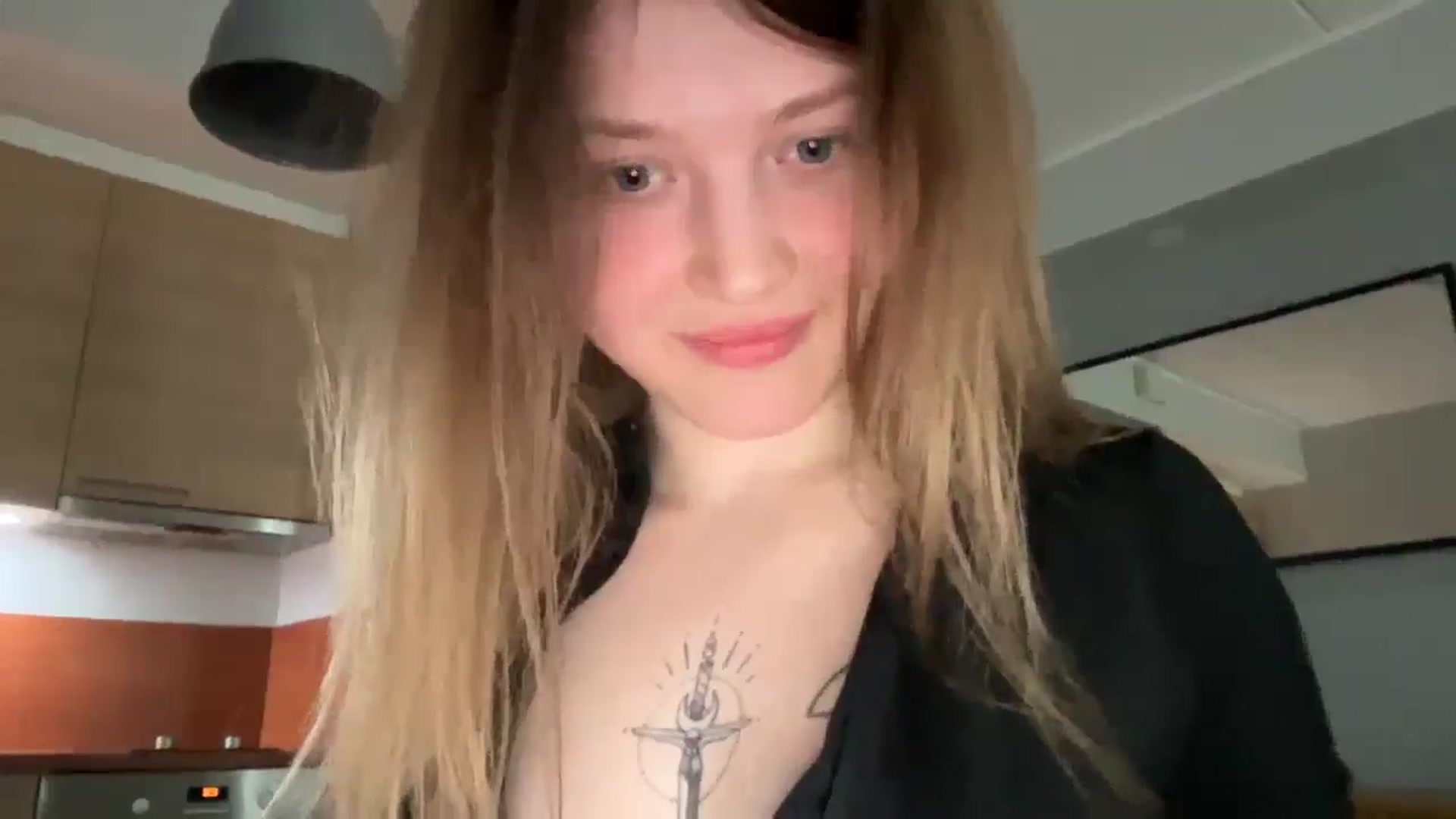 Gallery image thumbnail from Coconut_dream's myfreecams stream on, 04/24/2025, 07:55 image 18 of 20