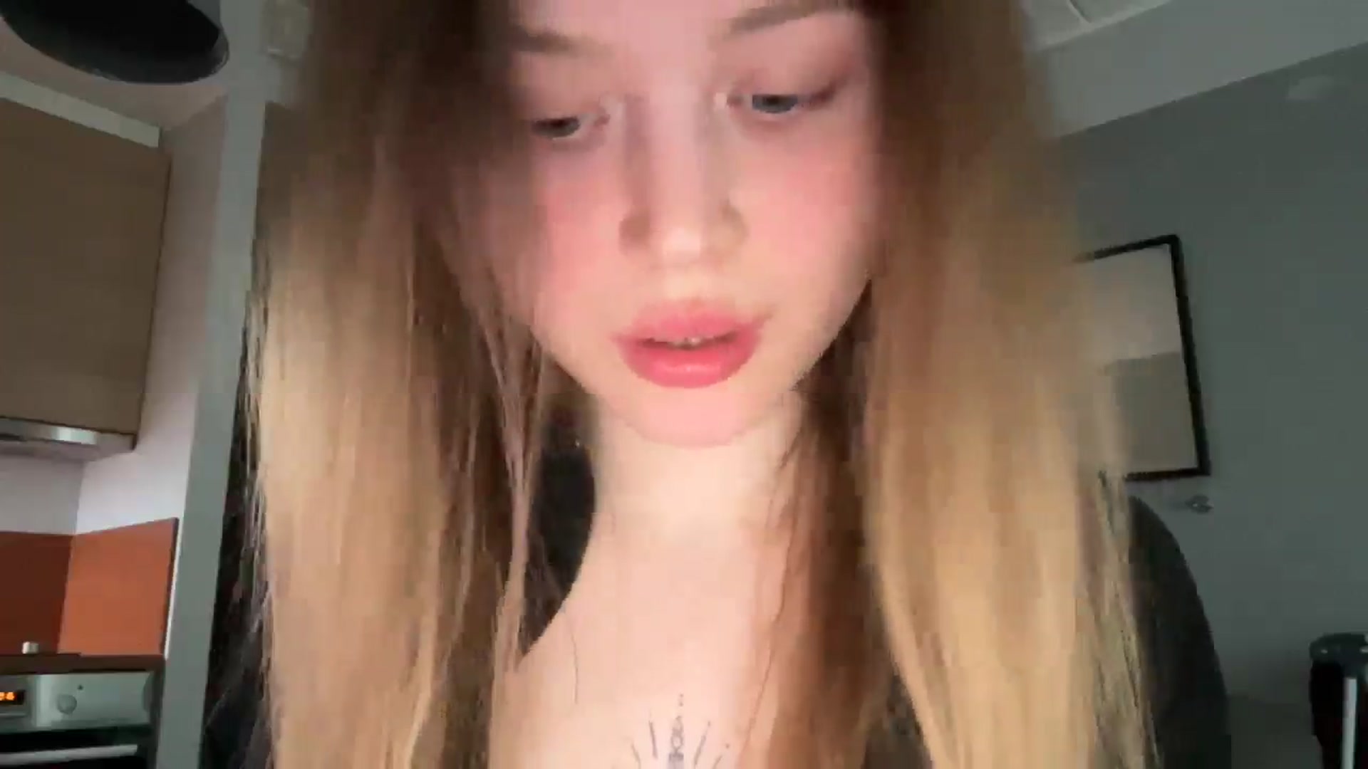 Gallery image thumbnail from Coconut_dream's myfreecams stream on, 04/24/2025, 07:55 image 4 of 20