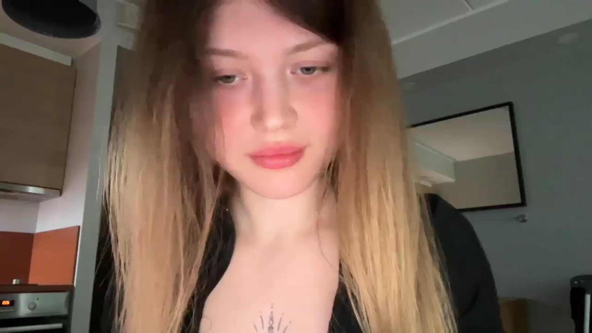 Gallery image thumbnail from Coconut_dream's myfreecams stream on, 04/24/2025, 07:55 image 7 of 20