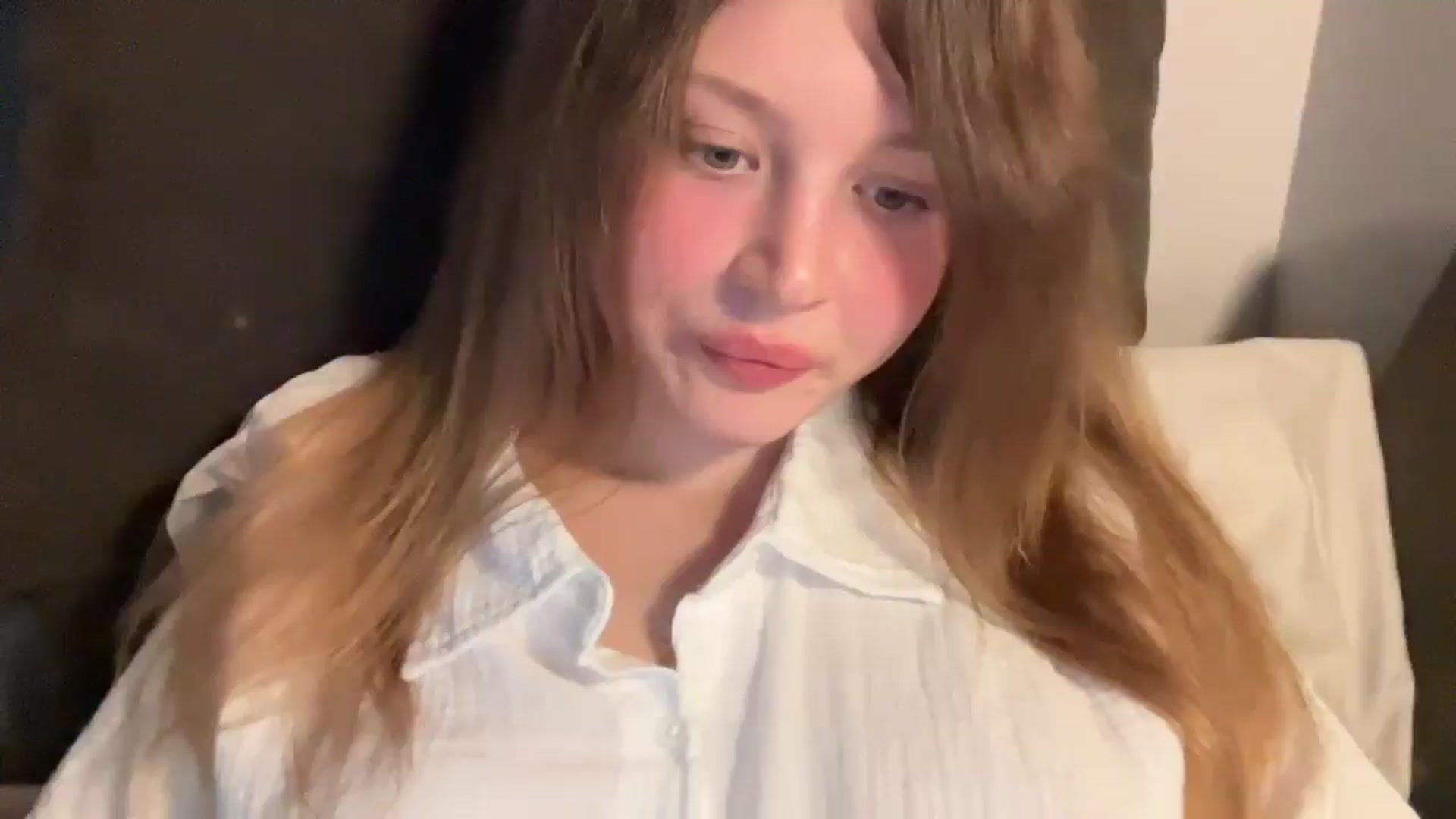 Gallery image thumbnail from Coconut_dream's myfreecams stream on, 04/25/2025, 18:28 image 1 of 20
