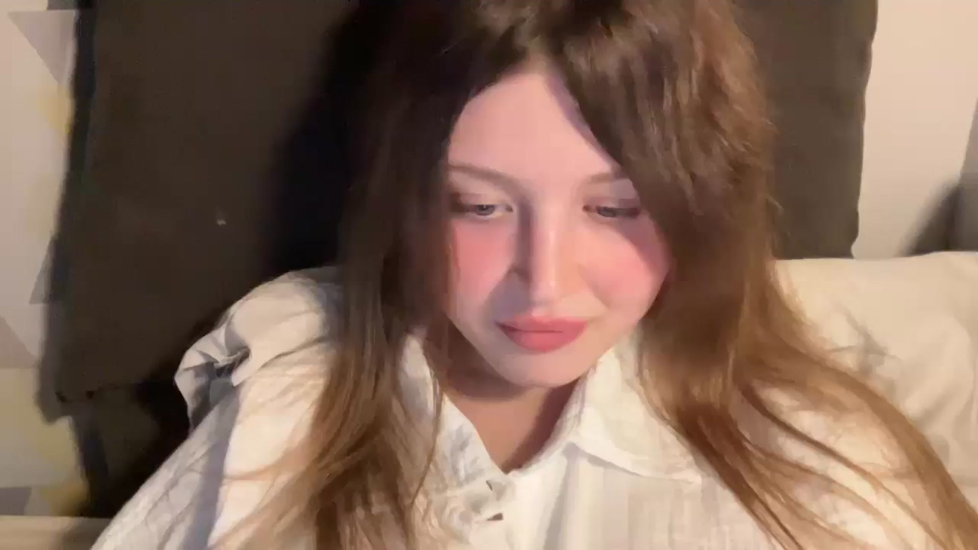 Gallery image thumbnail from Coconut_dream's myfreecams stream on, 04/25/2025, 18:28 image 14 of 20