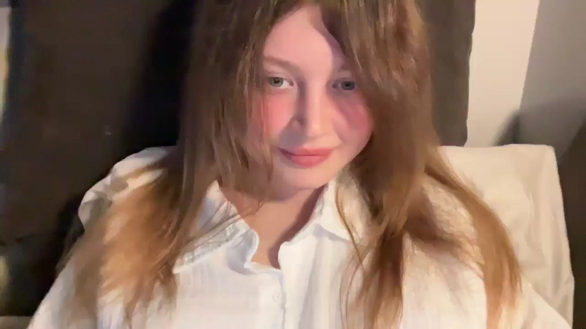 Gallery image thumbnail from Coconut_dream's myfreecams stream on, 04/25/2025, 18:28 image 4 of 20