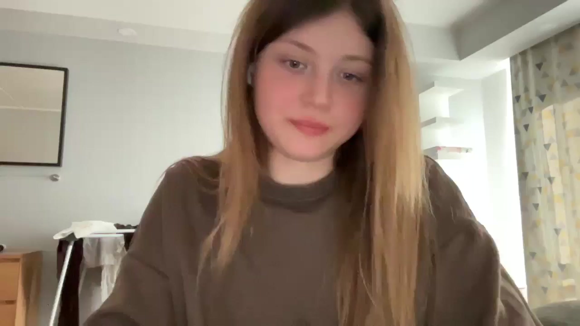 Gallery image thumbnail from Coconut_dream's myfreecams stream on, 04/27/2025, 11:43 image 9 of 20
