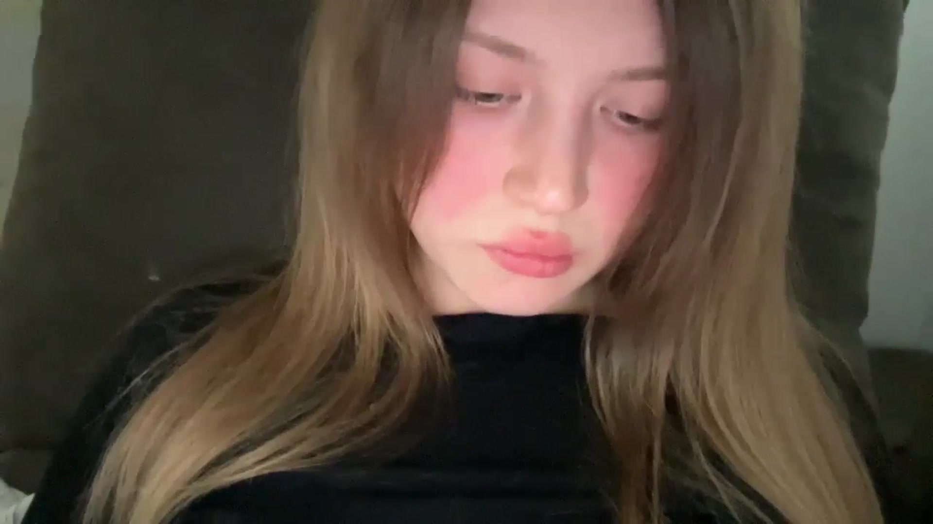 Gallery image thumbnail from Coconut_dream's myfreecams stream on, 04/27/2025, 16:24 image 3 of 20