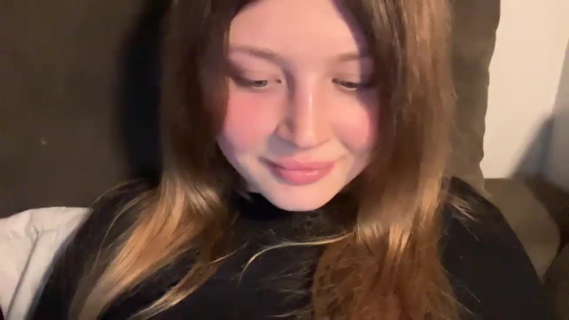 Gallery image thumbnail from Coconut_dream's myfreecams stream on, 04/27/2025, 18:40 image 1 of 20