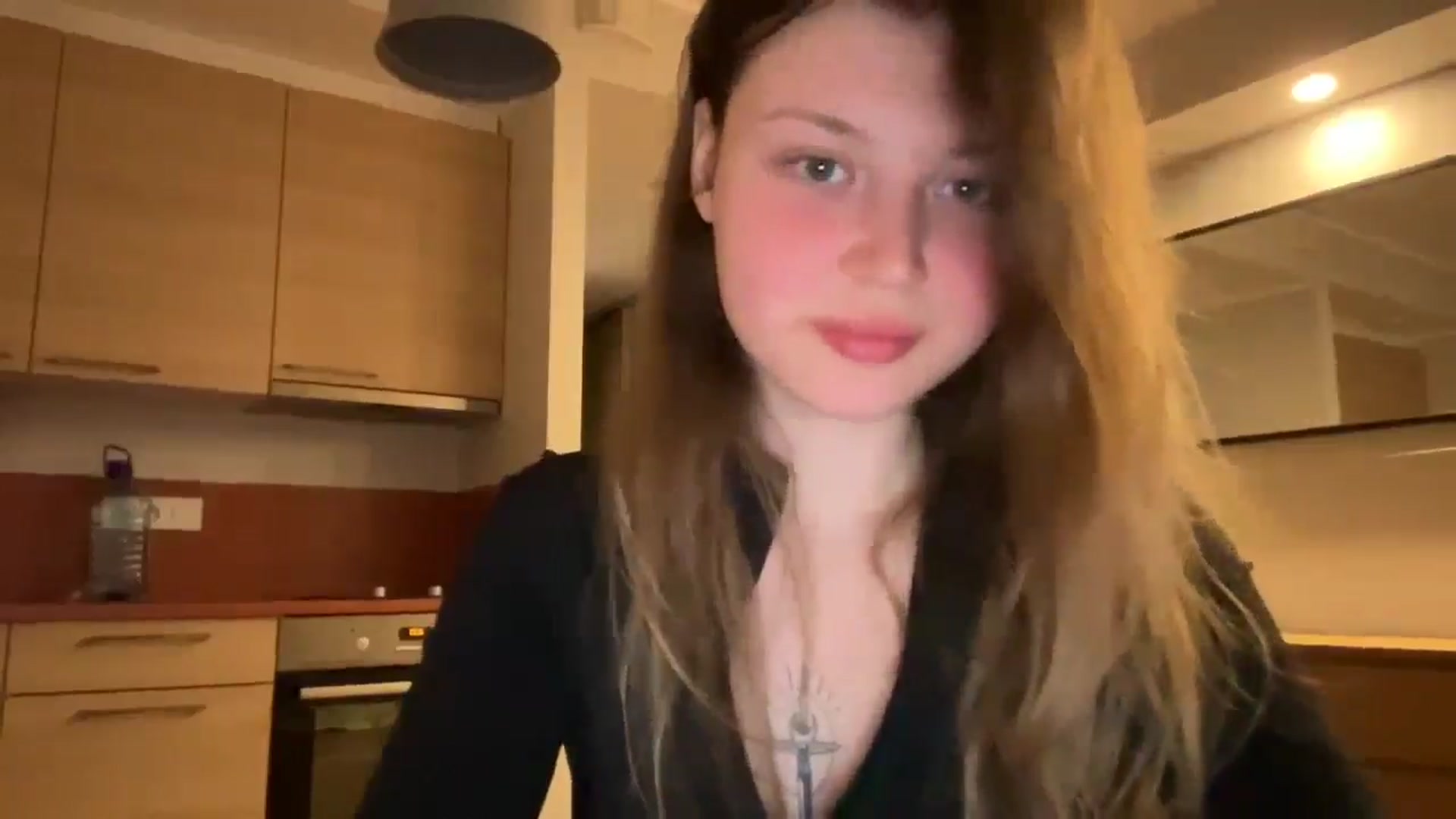 Gallery image thumbnail from Coconut_dream's myfreecams stream on, 05/04/2025, 18:33 image 13 of 20