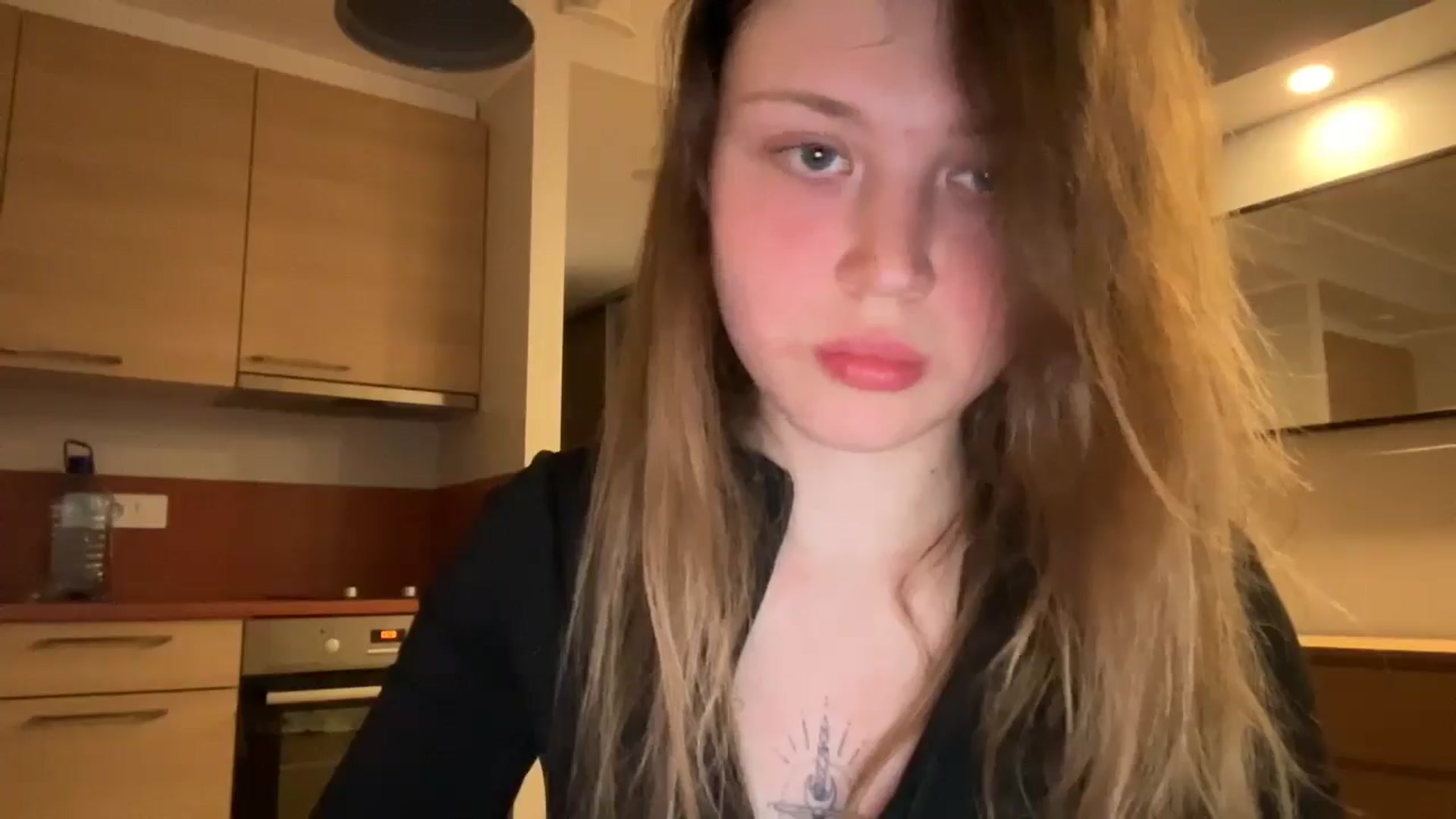 Gallery image thumbnail from Coconut_dream's myfreecams stream on, 05/04/2025, 18:33 image 5 of 20