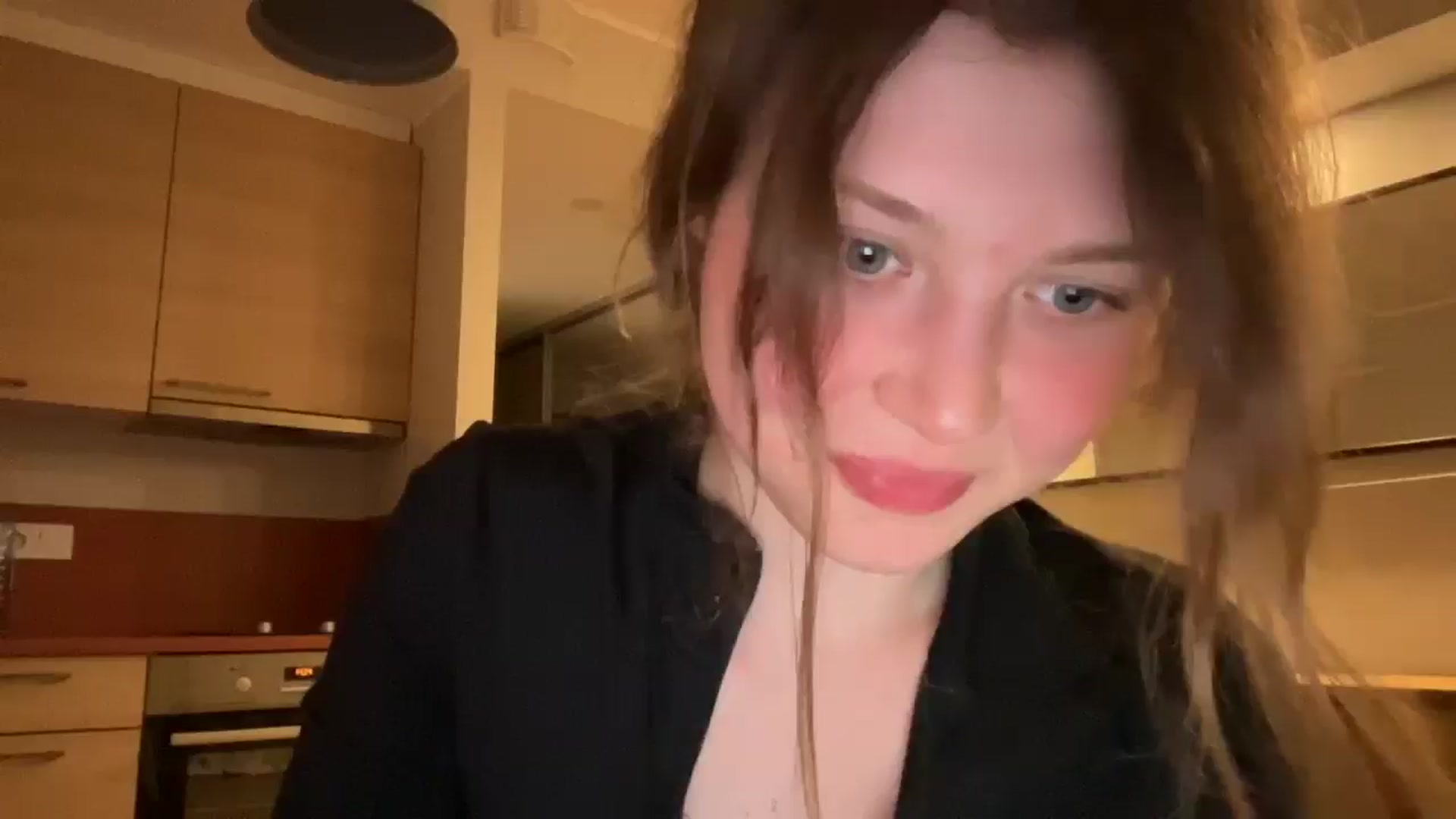 Gallery image thumbnail from Coconut_dream's myfreecams stream on, 05/04/2025, 19:57 image 1 of 20