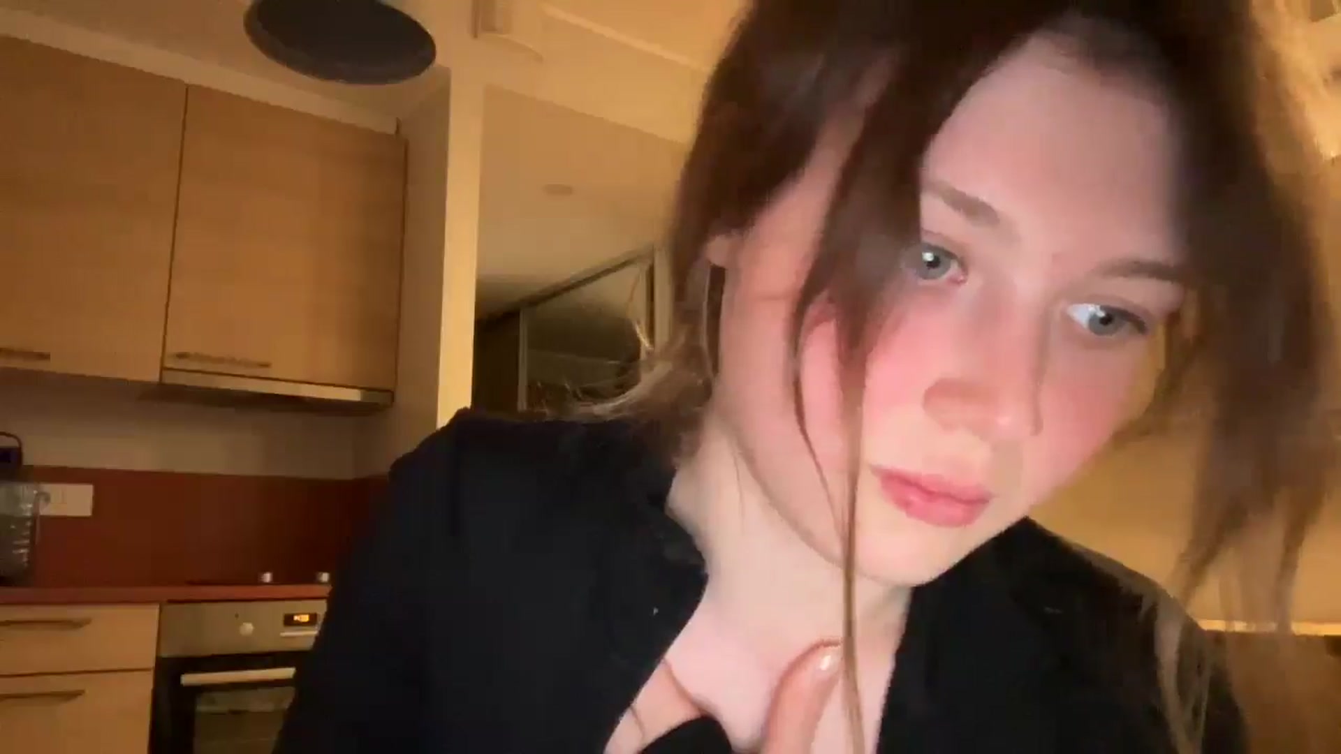 Gallery image thumbnail from Coconut_dream's myfreecams stream on, 05/04/2025, 19:57 image 3 of 20