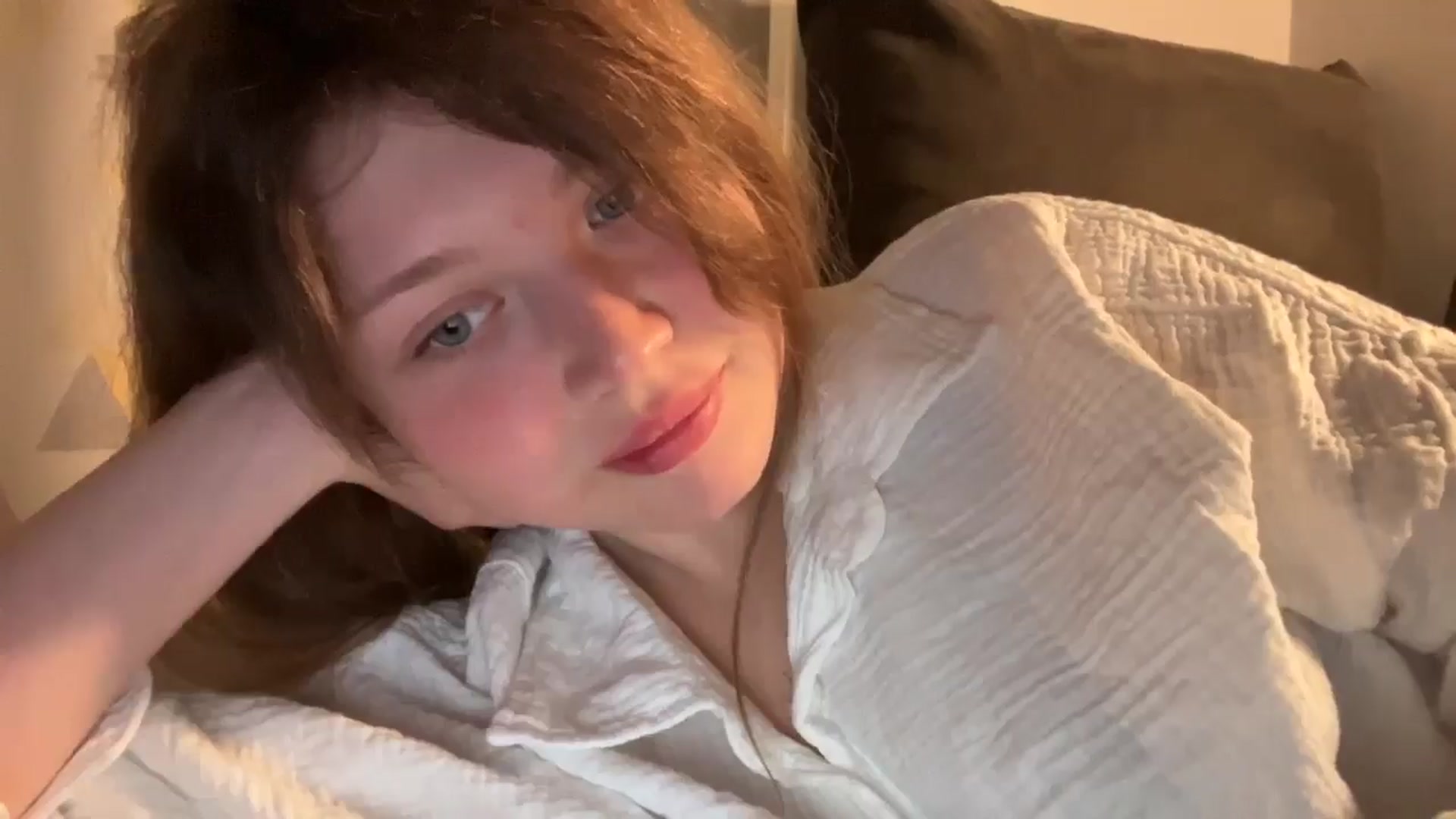 Gallery image thumbnail from Coconut_dream's myfreecams stream on, 05/04/2025, 23:54 image 9 of 20