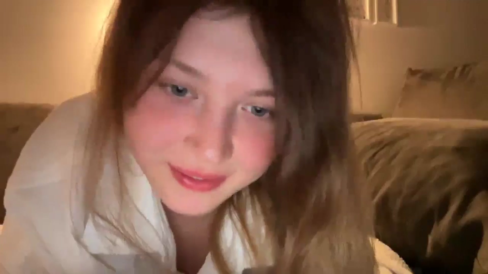 Gallery image thumbnail from Coconut_dream's myfreecams stream on, 05/04/2025, 23:54 image 12 of 20