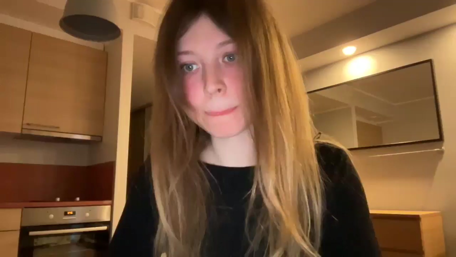 Gallery image thumbnail from Coconut_dream's myfreecams stream on, 05/06/2025, 19:08 image 1 of 20