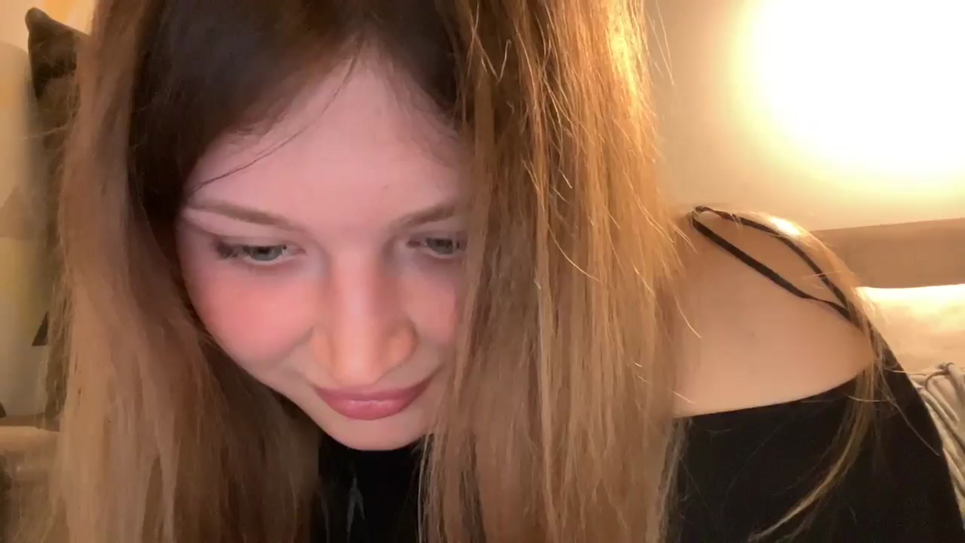 Gallery image thumbnail from Coconut_dream's myfreecams stream on, 05/06/2025, 19:59 image 13 of 20