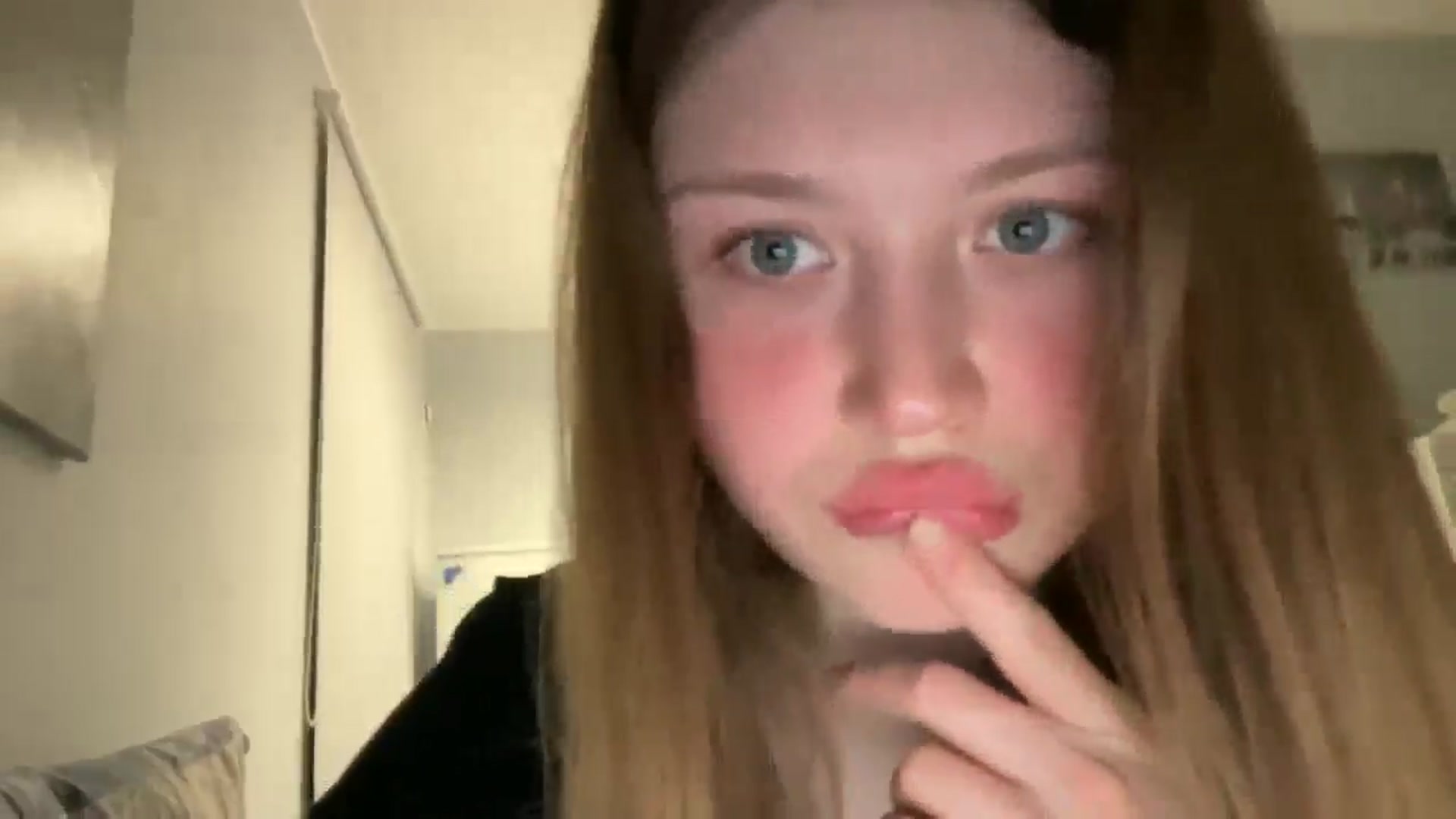 Gallery image thumbnail from Coconut_dream's myfreecams stream on, 05/10/2025, 21:47 image 19 of 20
