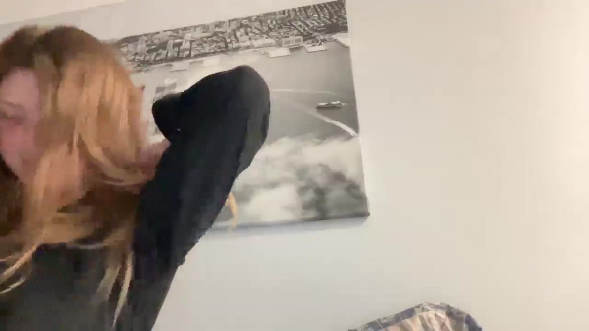 Gallery image thumbnail from Coconut_dream's myfreecams stream on, 05/10/2025, 21:47 image 15 of 20