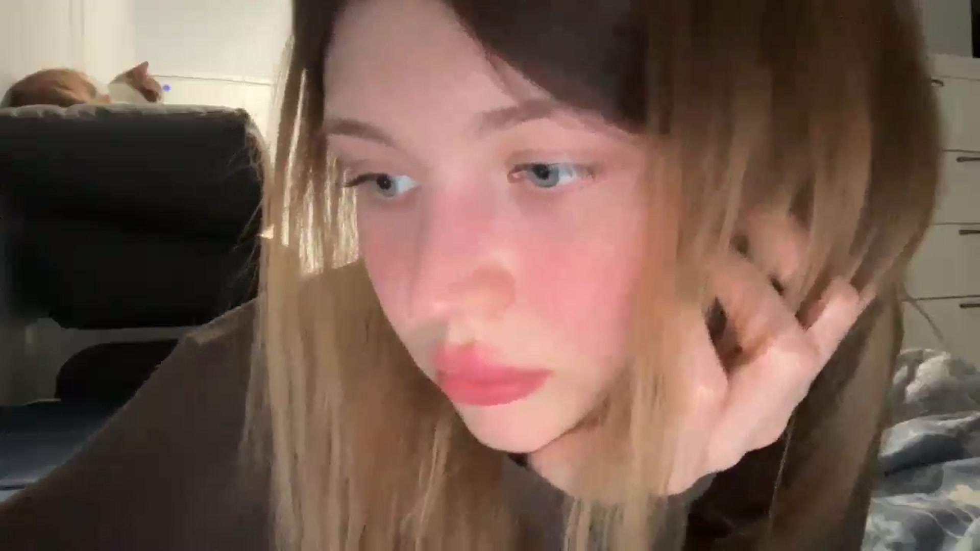 Gallery image thumbnail from Coconut_dream's myfreecams stream on, 05/13/2025, 20:07 image 19 of 20