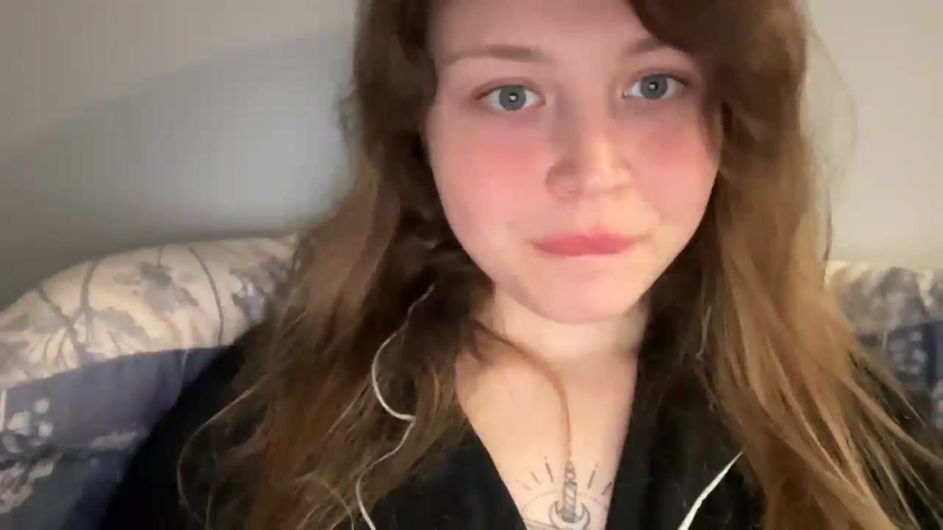Gallery image thumbnail from Coconut_dream's myfreecams stream on, 05/14/2025, 23:35 image 14 of 20