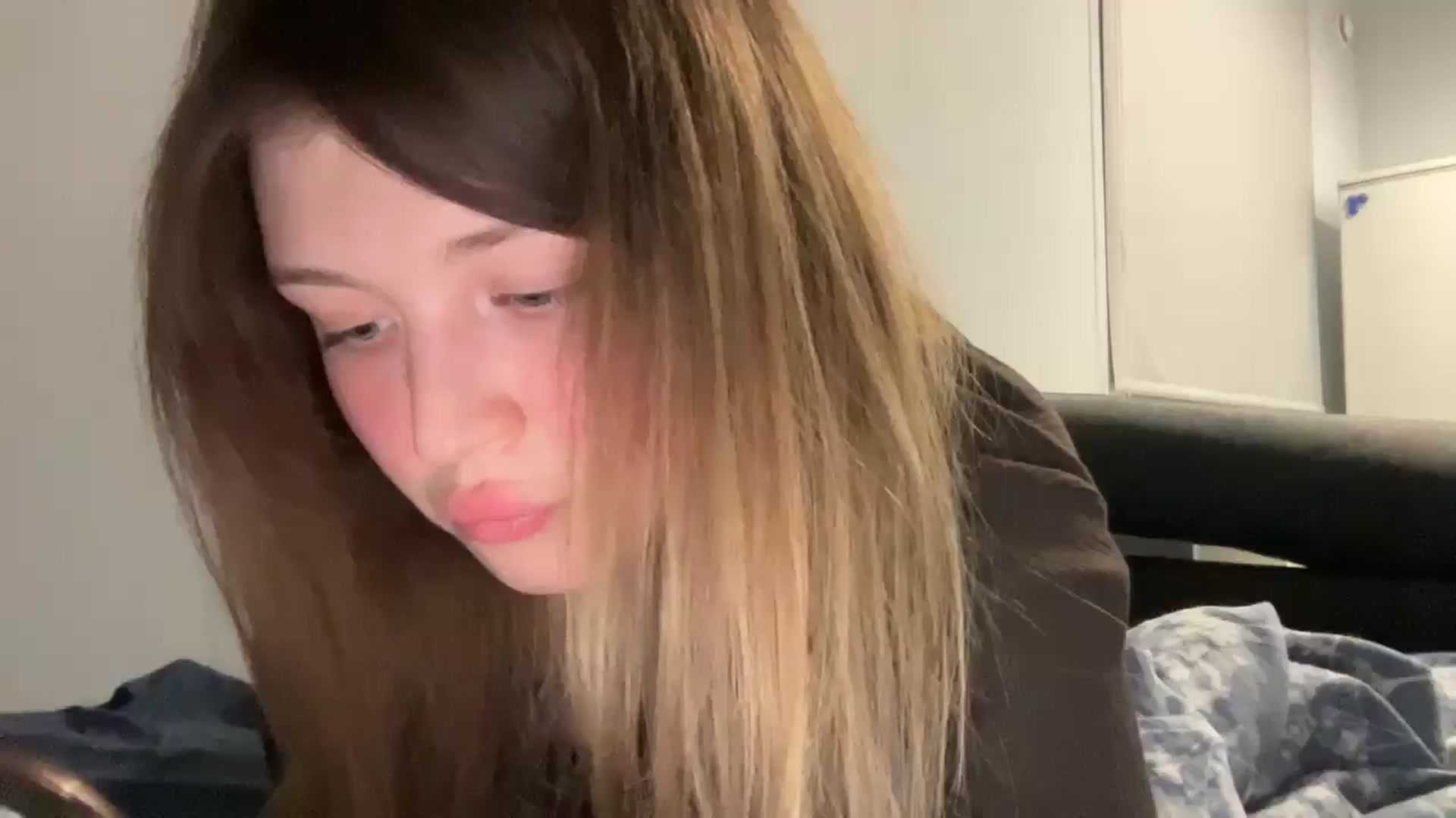 Gallery image thumbnail from Coconut_dream's myfreecams stream on, 05/18/2025, 24:33 image 18 of 20