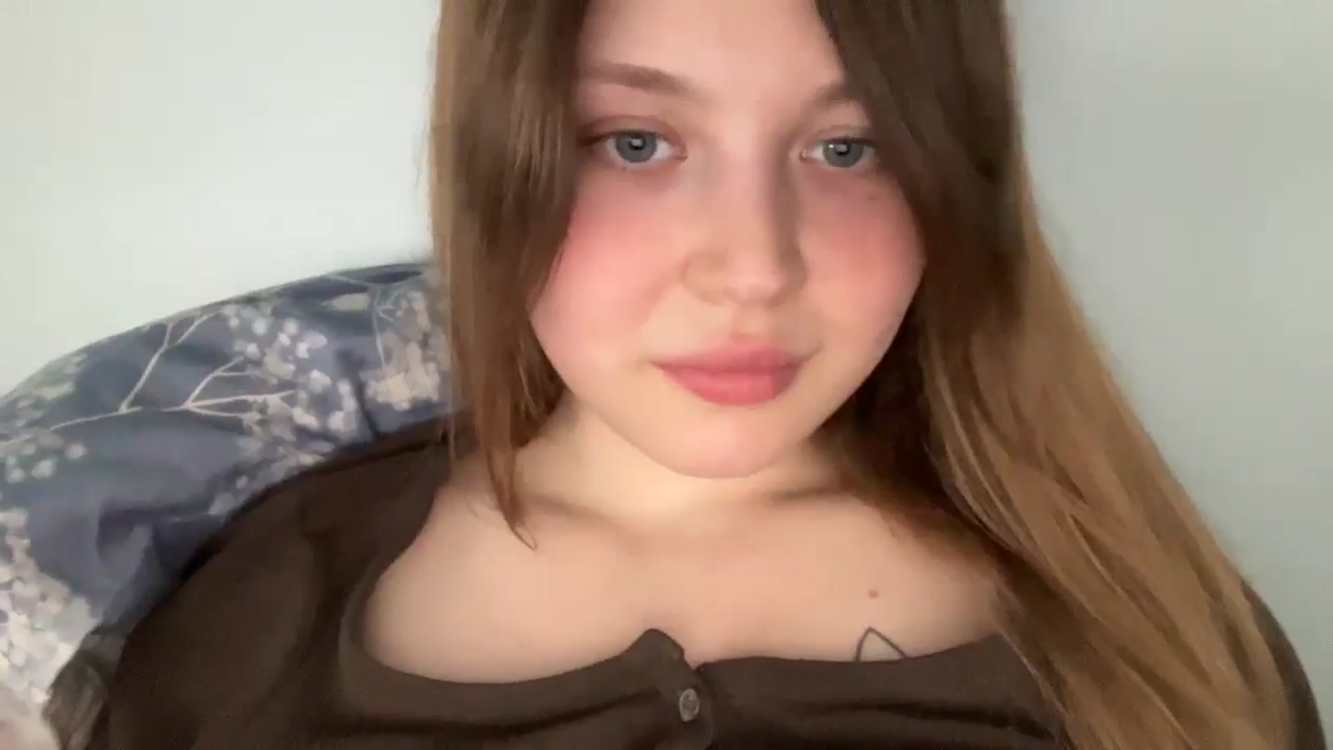 Gallery image thumbnail from Coconut_dream's myfreecams stream on, 05/18/2025, 13:47 image 17 of 20
