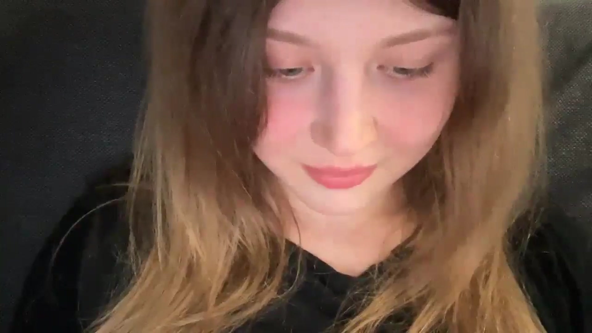 Gallery image thumbnail from Coconut_dream's myfreecams stream on, 05/19/2025, 21:01 image 11 of 20