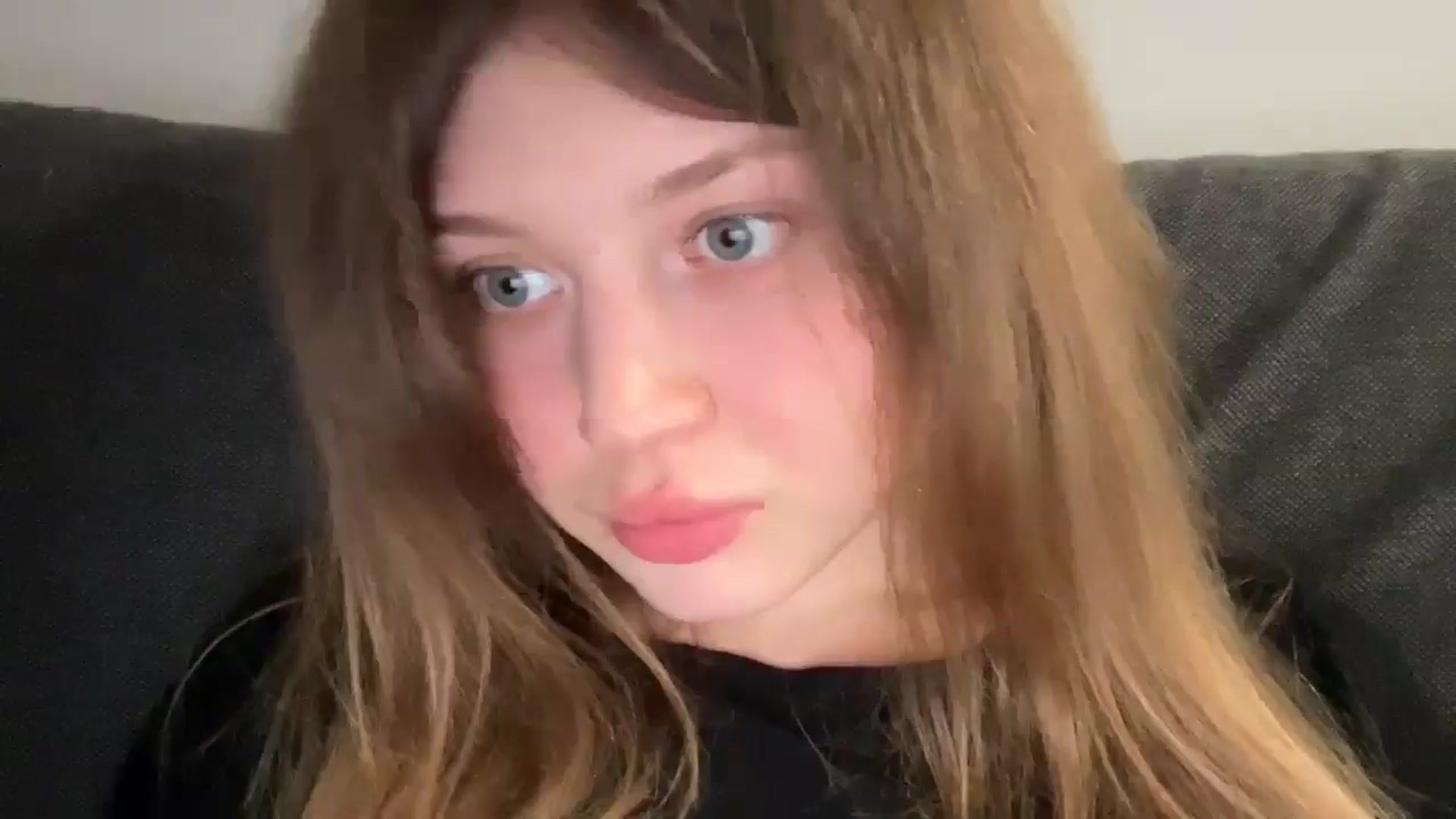 Gallery image thumbnail from Coconut_dream's myfreecams stream on, 05/19/2025, 21:01 image 8 of 20