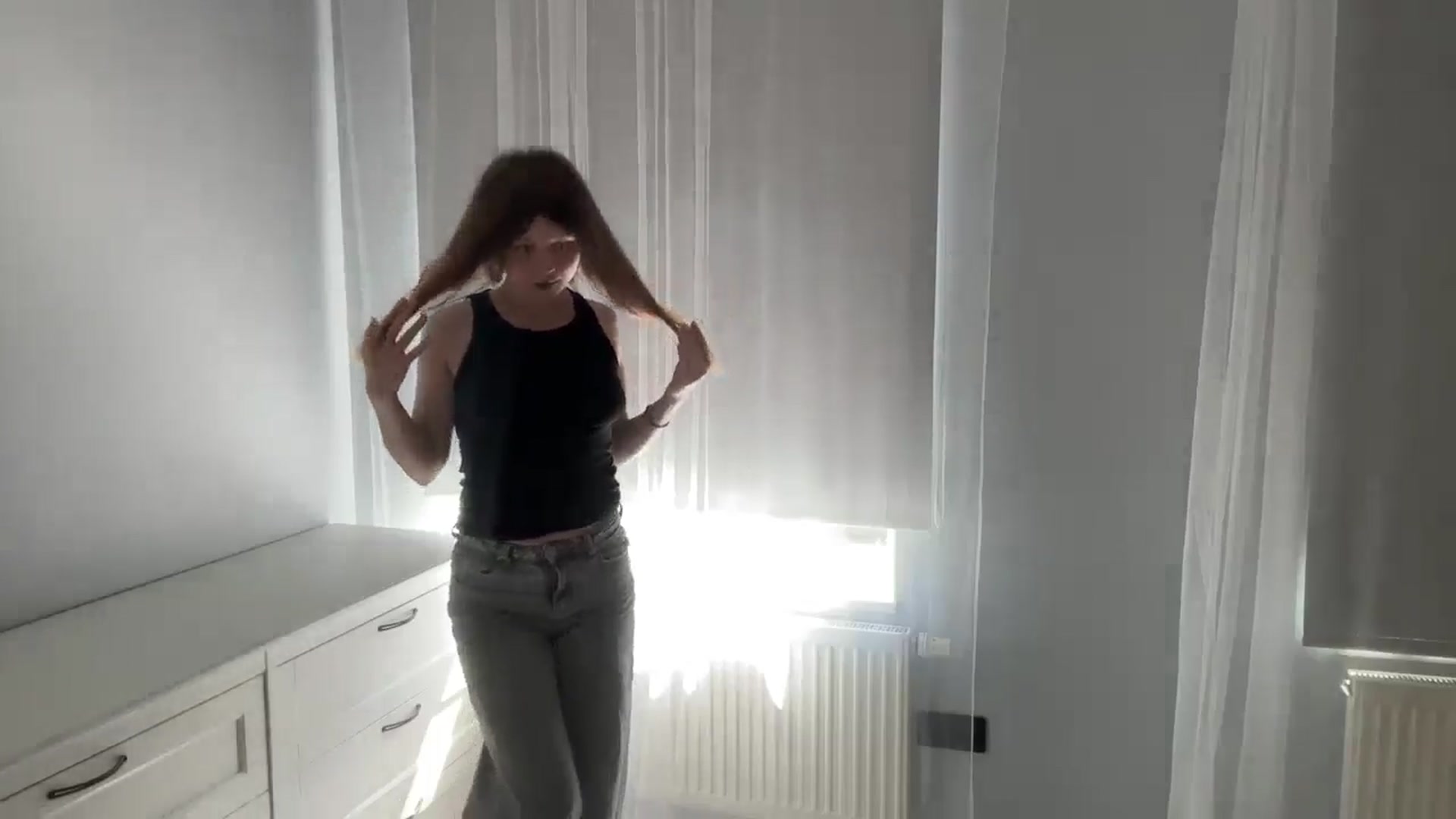 Gallery image thumbnail from Coconut_dream's myfreecams stream on, 05/20/2025, 11:35 image 10 of 20
