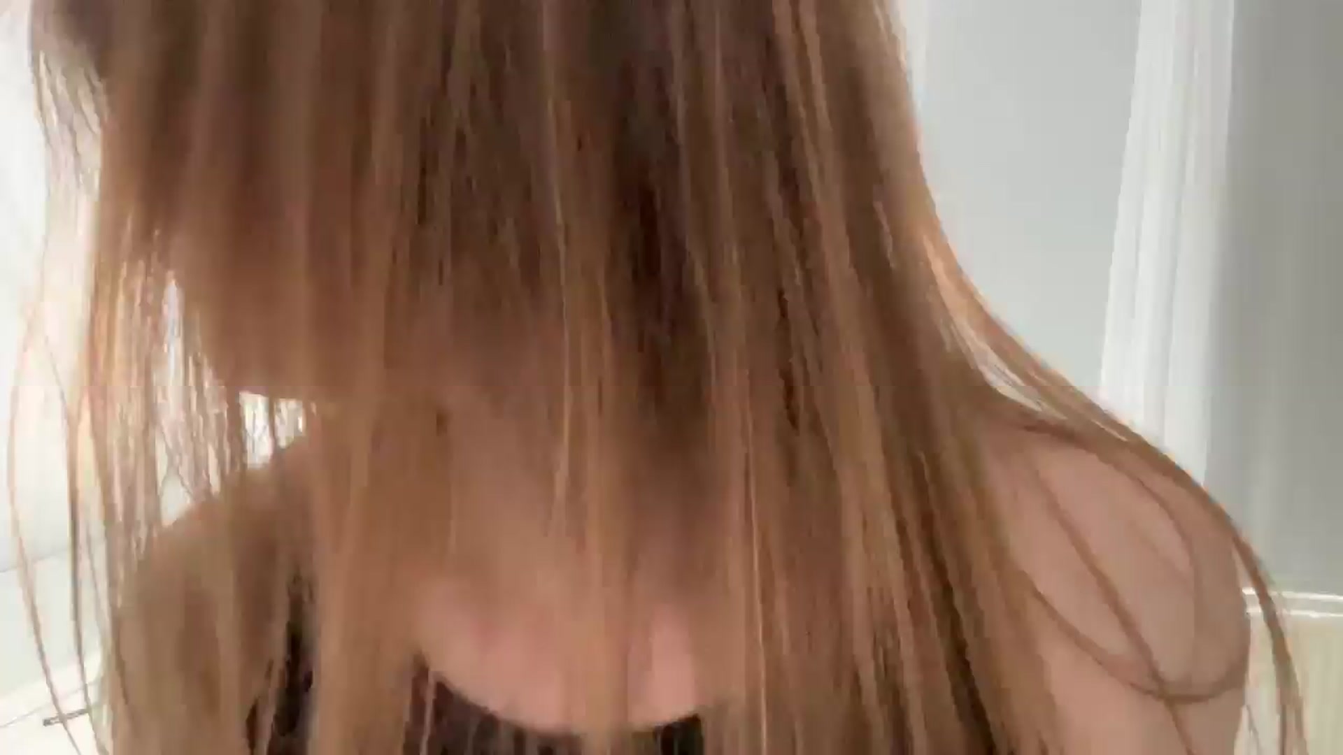 Gallery image thumbnail from Coconut_dream's myfreecams stream on, 05/20/2025, 11:35 image 16 of 20