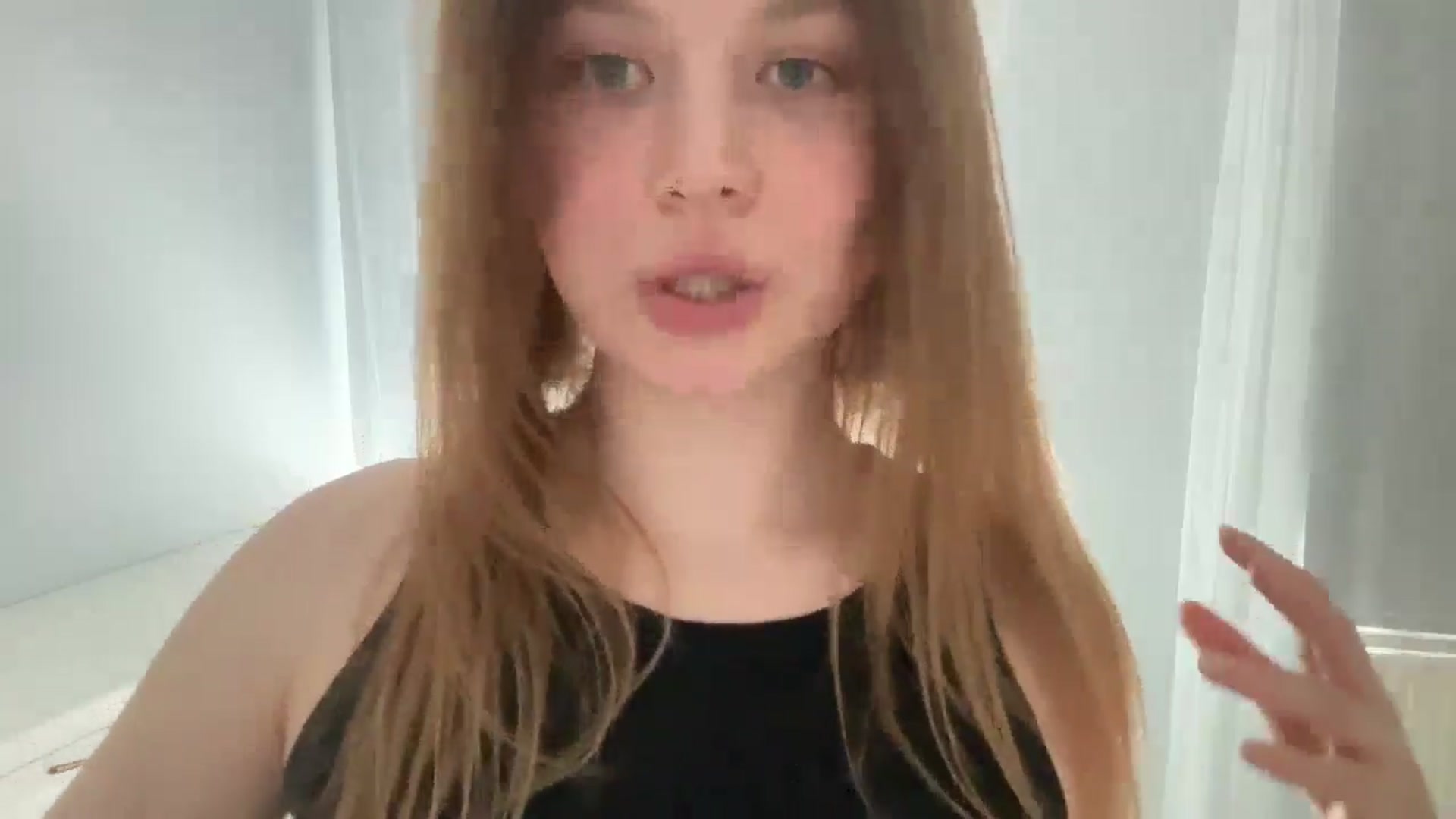 Gallery image thumbnail from Coconut_dream's myfreecams stream on, 05/20/2025, 11:35 image 14 of 20