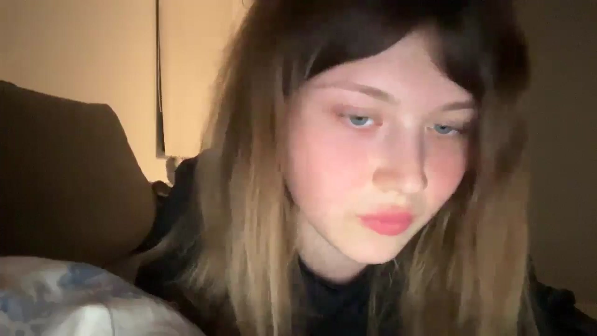 Gallery image thumbnail from Coconut_dream's myfreecams stream on, 05/20/2025, 21:19 image 7 of 20