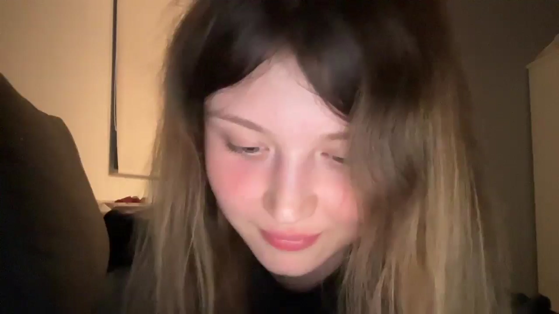 Gallery image thumbnail from Coconut_dream's myfreecams stream on, 05/20/2025, 21:19 image 1 of 20