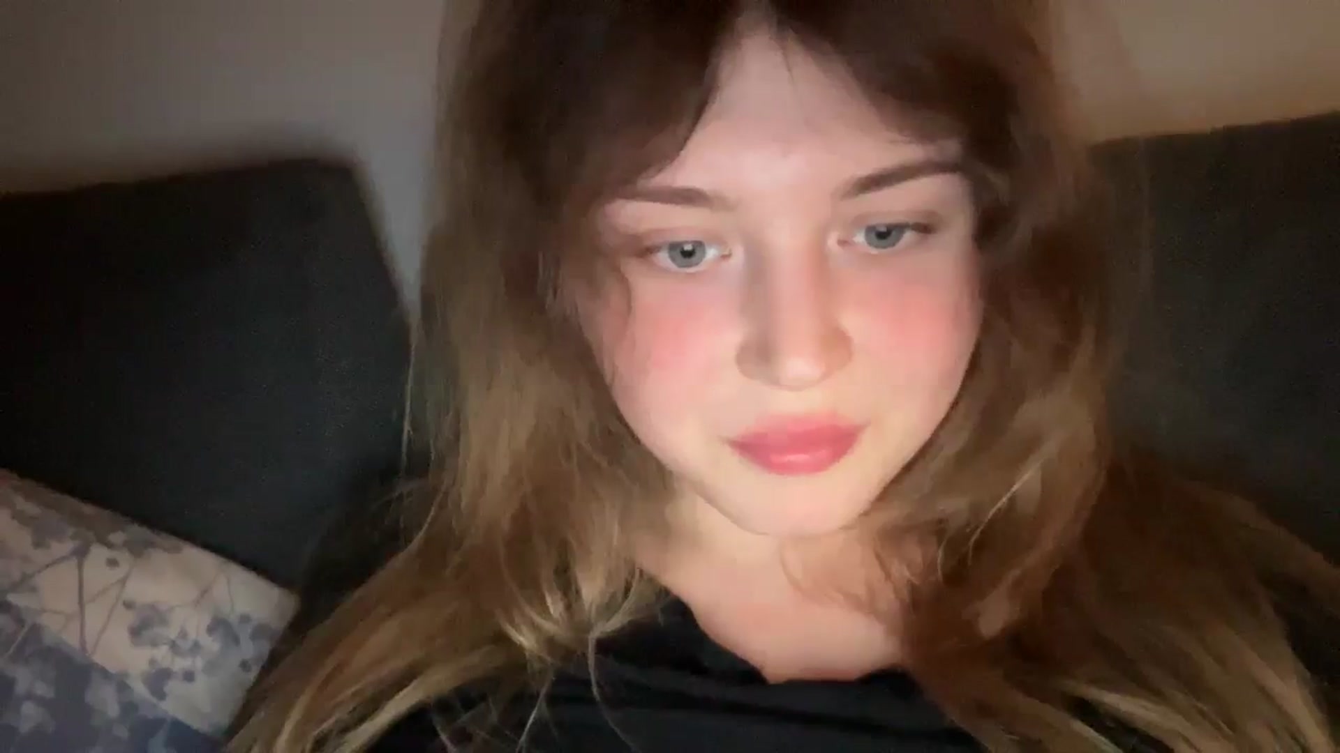 Gallery image thumbnail from Coconut_dream's myfreecams stream on, 05/25/2025, 24:09 image 4 of 20