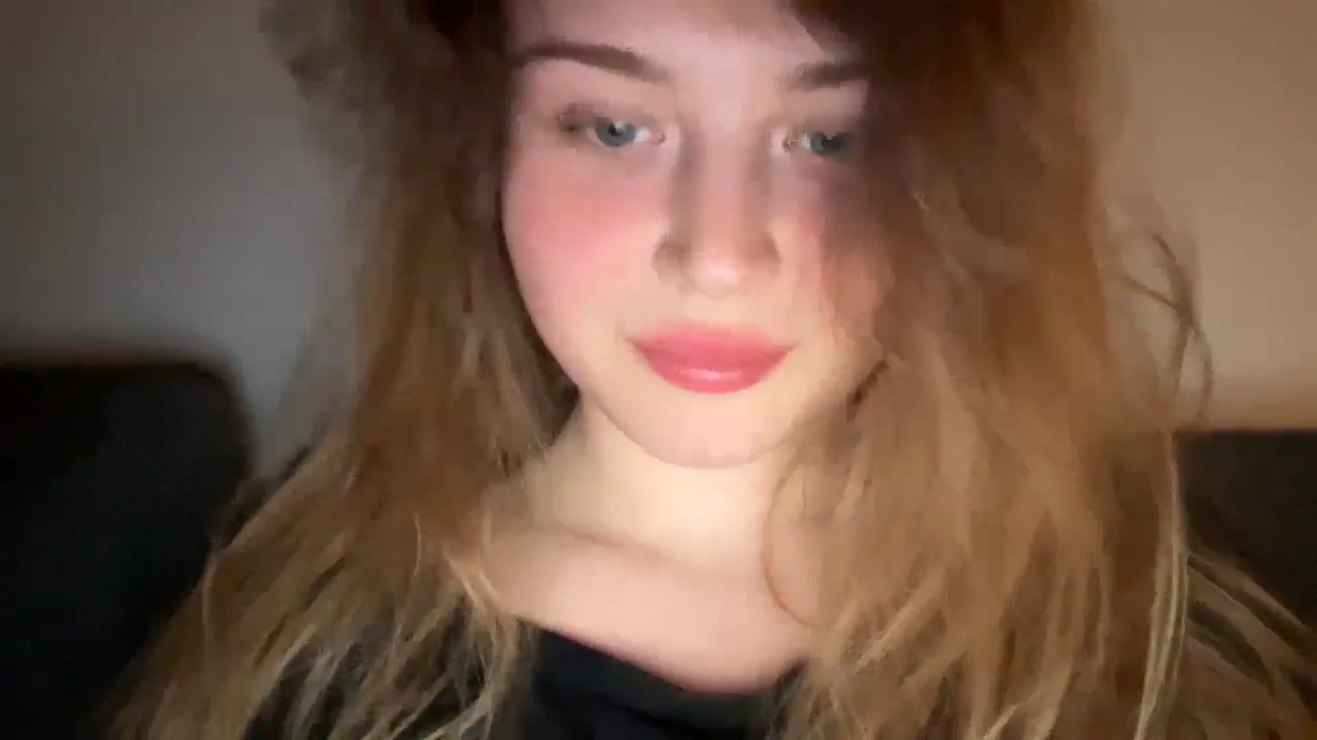 Gallery image thumbnail from Coconut_dream's myfreecams stream on, 05/25/2025, 24:09 image 13 of 20