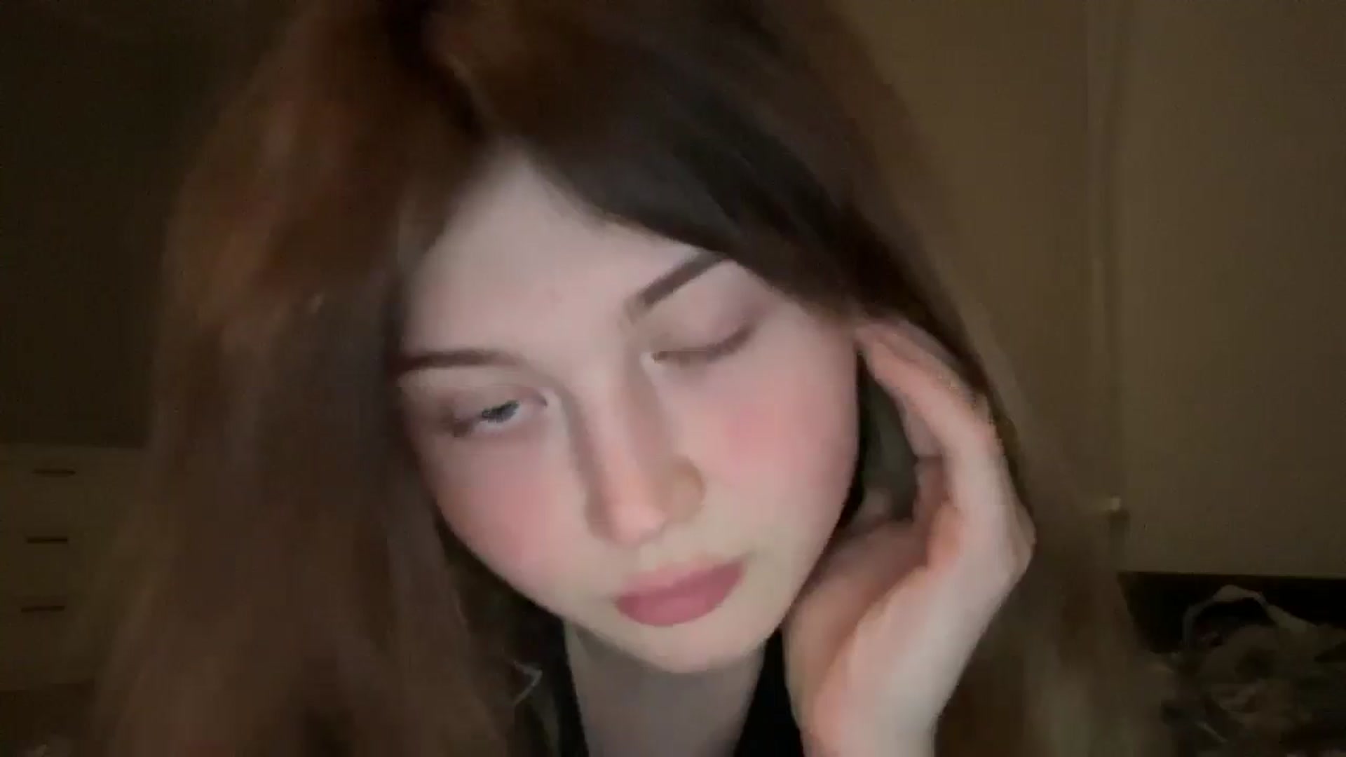Gallery image thumbnail from Coconut_dream's myfreecams stream on, 05/26/2025, 24:02 image 13 of 20