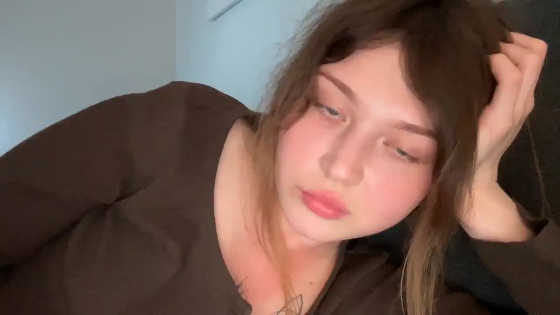 Gallery image thumbnail from Coconut_dream's myfreecams stream on, 06/02/2025, 15:21 image 19 of 20