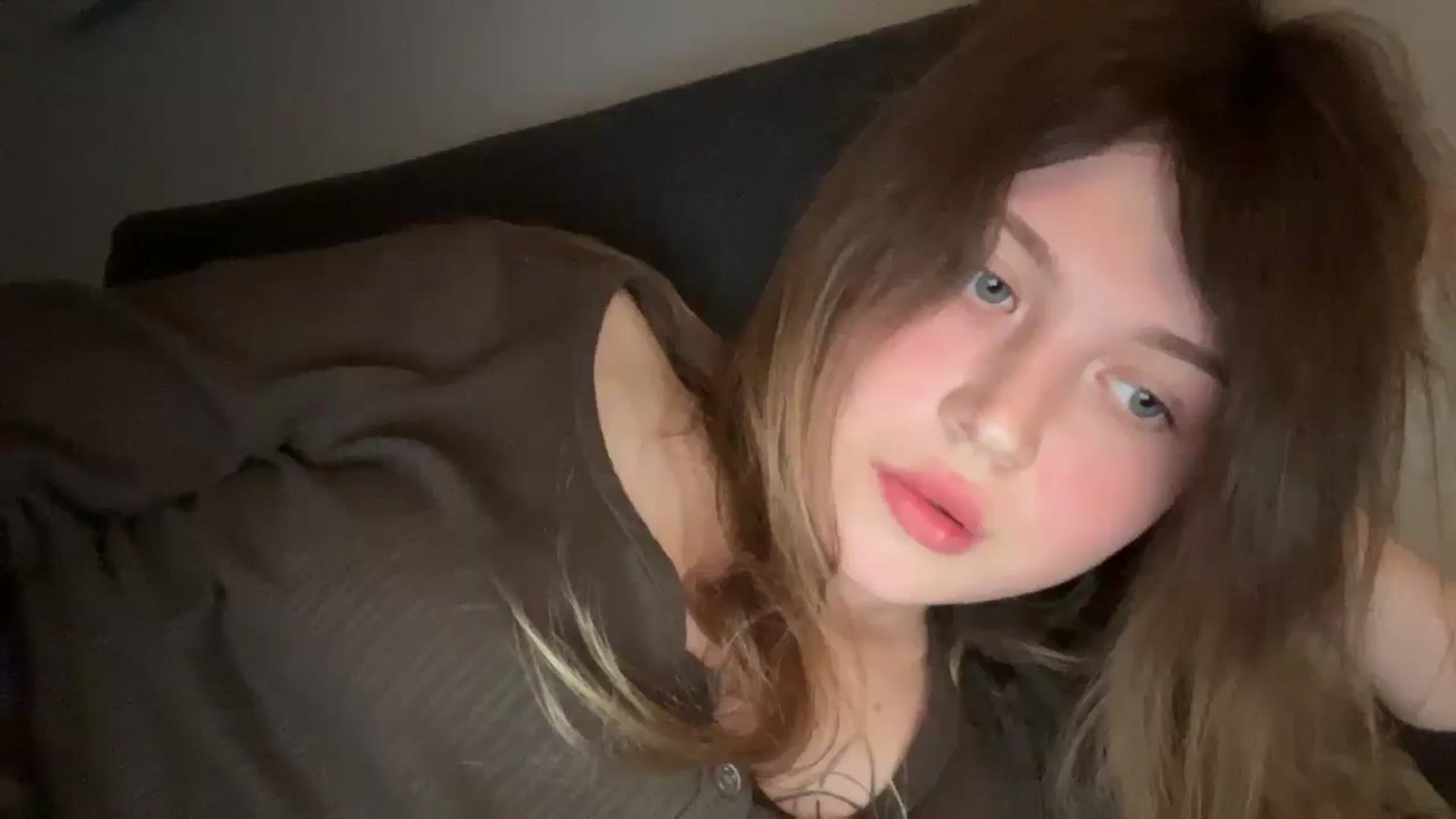 Gallery image thumbnail from Coconut_dream's myfreecams stream on, 06/02/2025, 20:50 image 9 of 20