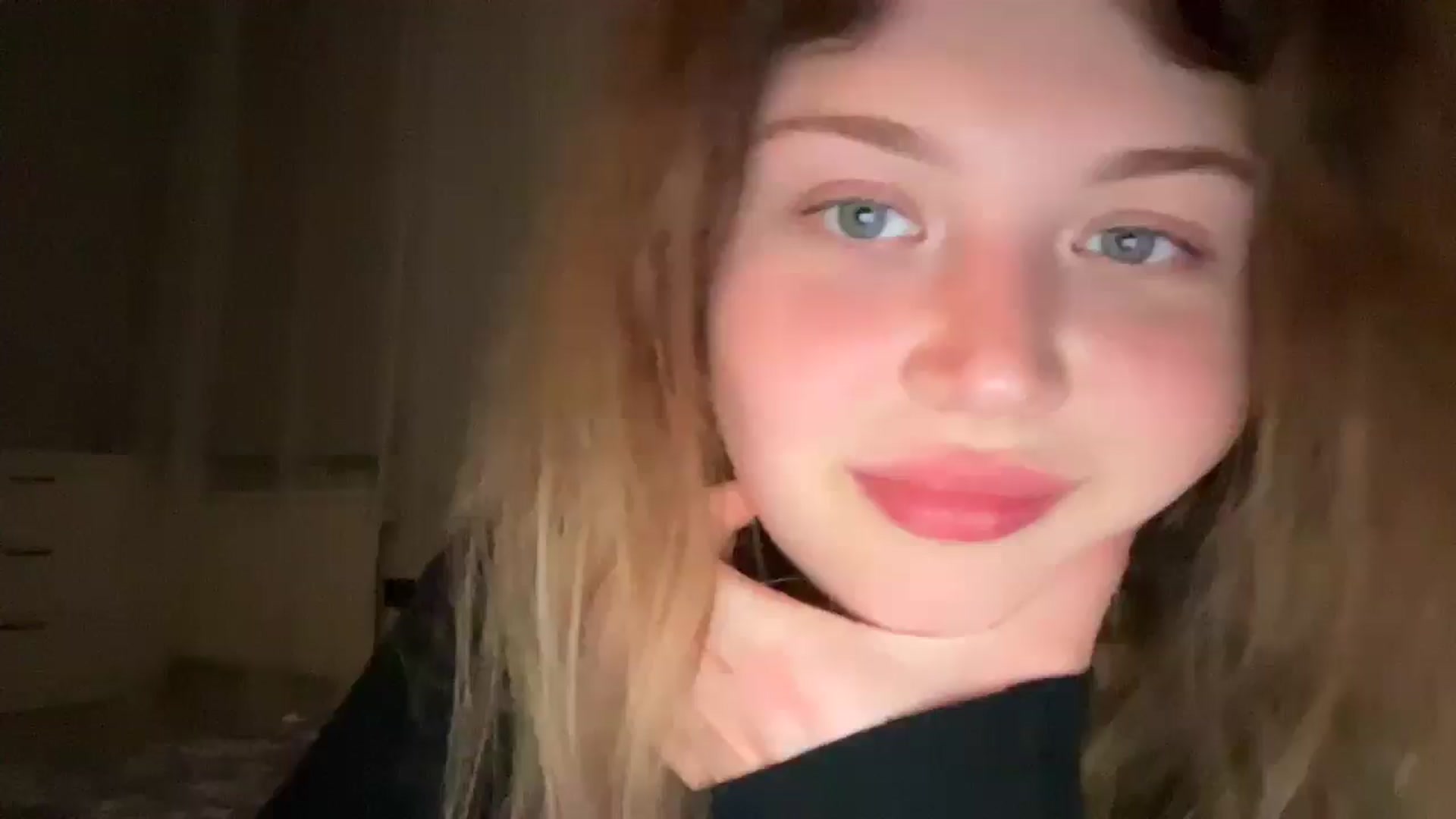 Gallery image thumbnail from Coconut_dream's myfreecams stream on, 06/03/2025, 23:04 image 17 of 20