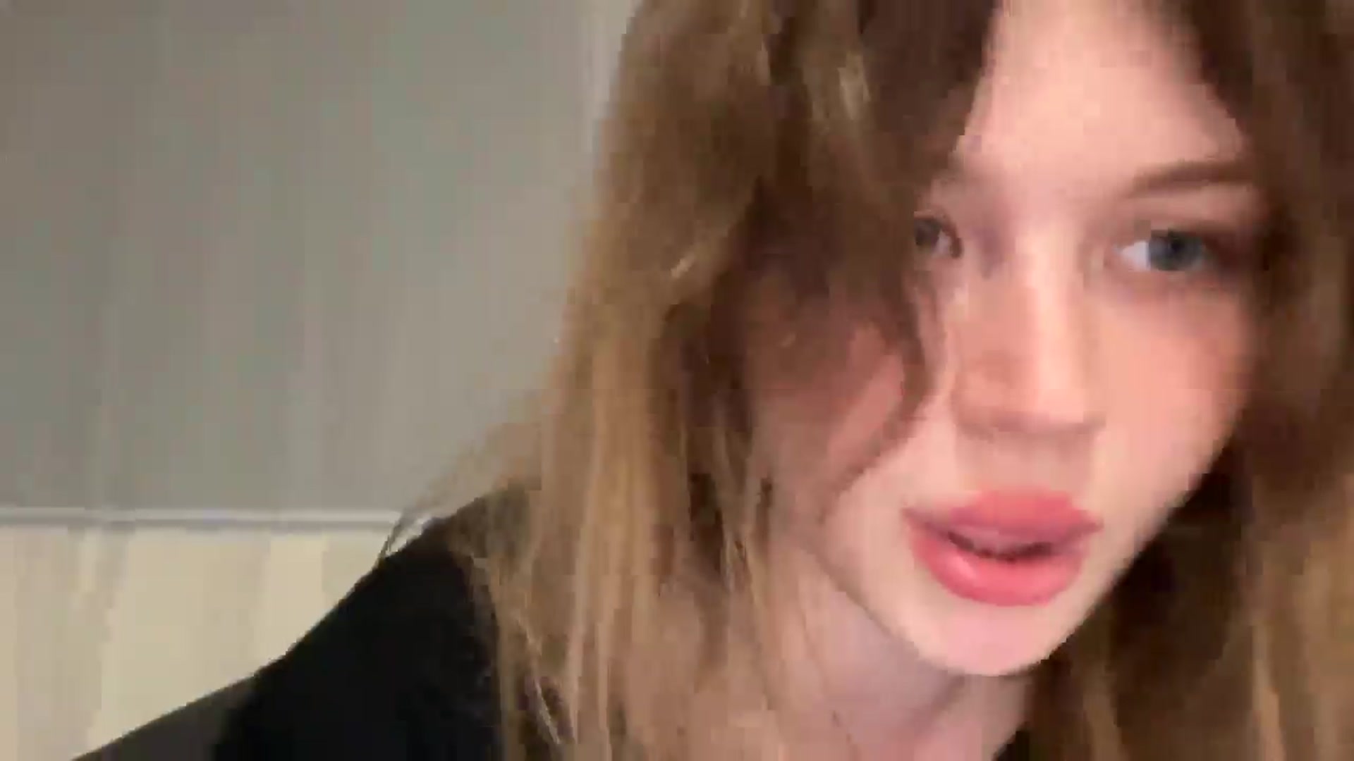 Gallery image thumbnail from Coconut_dream's myfreecams stream on, 06/09/2025, 19:06 image 15 of 20