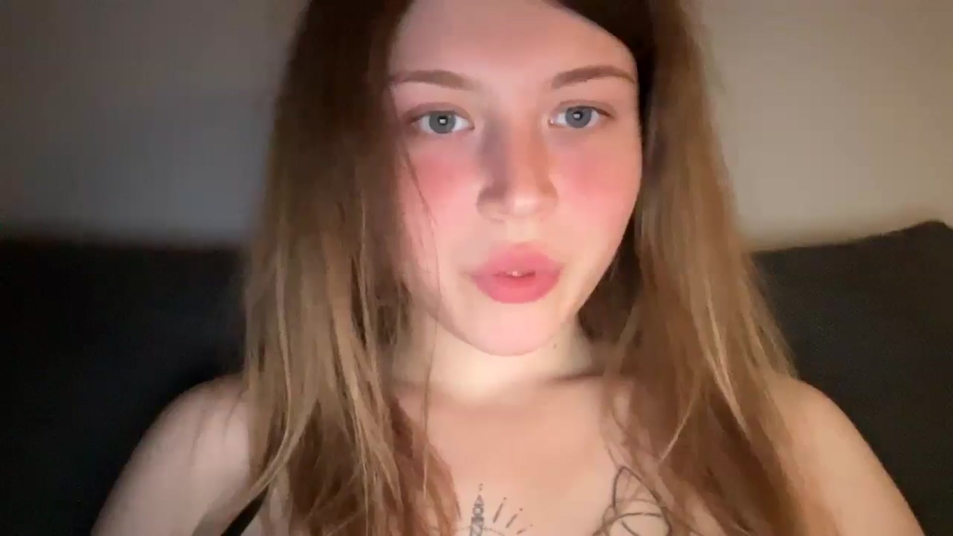 Gallery image thumbnail from Coconut_dream's myfreecams stream on, 06/14/2025, 24:22 image 13 of 20