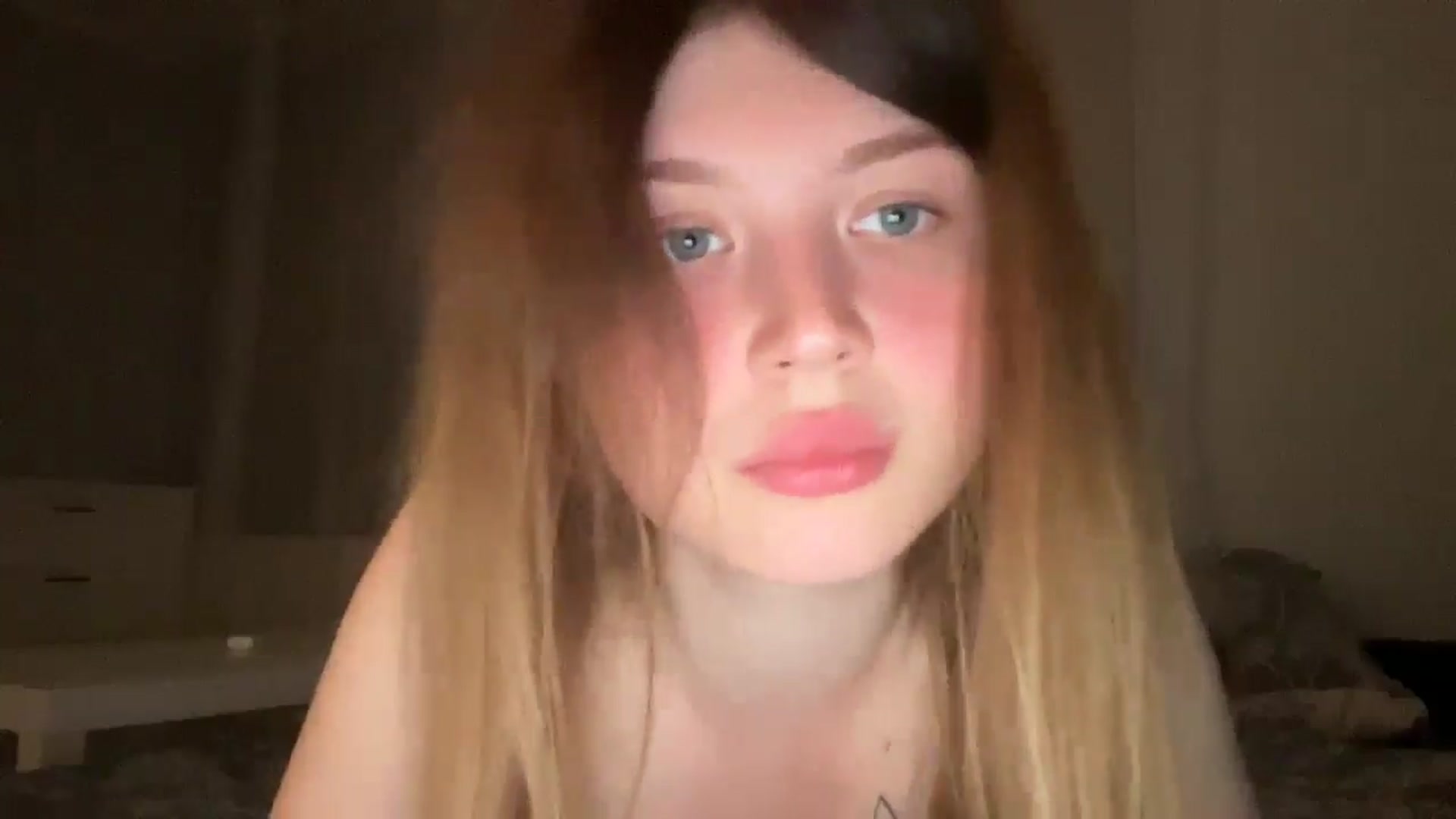 Gallery image thumbnail from Coconut_dream's myfreecams stream on, 06/14/2025, 24:22 image 5 of 20