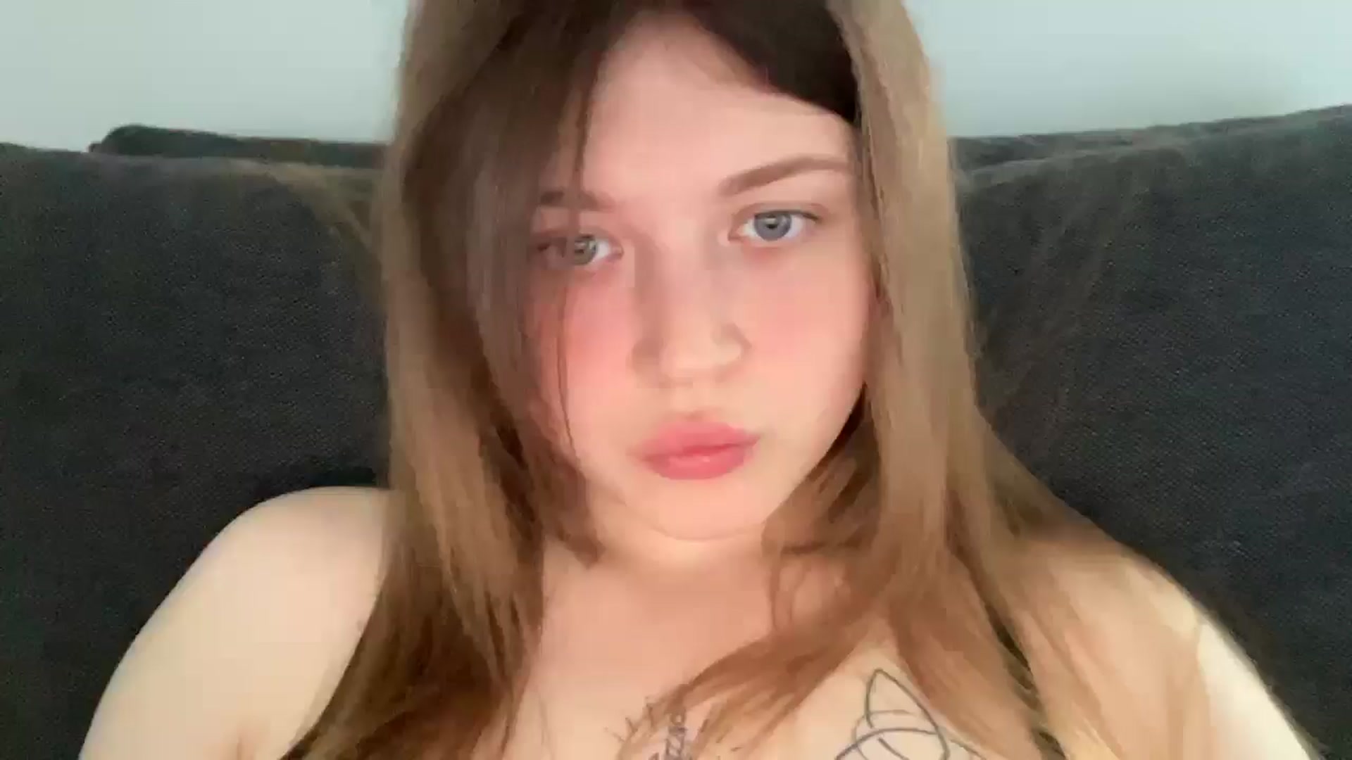 Gallery image thumbnail from Coconut_dream's myfreecams stream on, 06/14/2025, 10:54 image 8 of 20