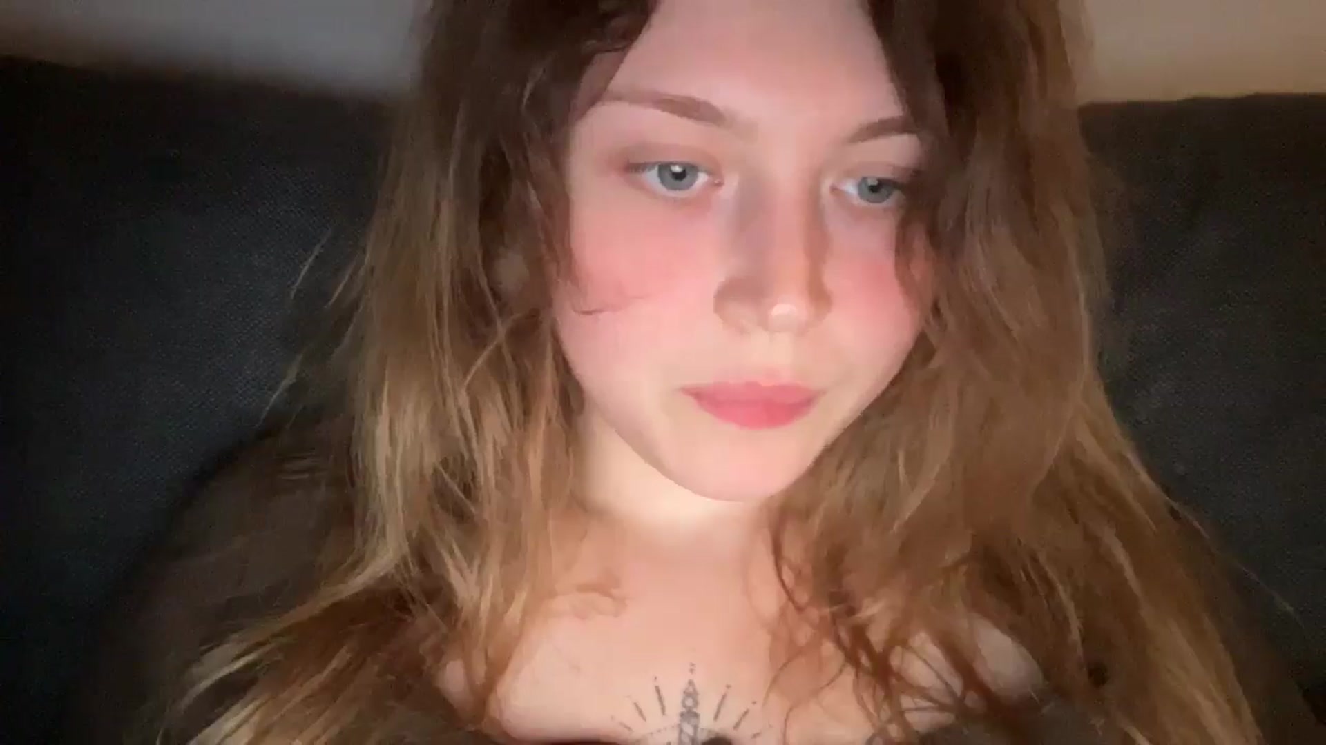 Gallery image thumbnail from Coconut_dream's myfreecams stream on, 06/15/2025, 01:00 image 16 of 20