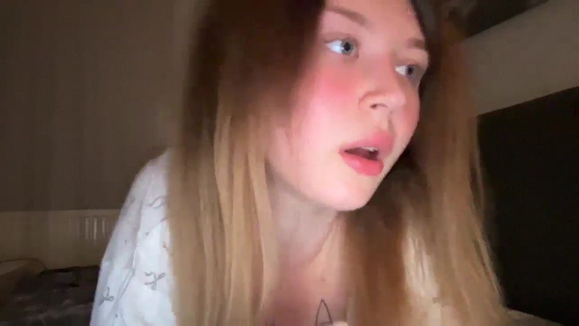 Gallery image thumbnail from Coconut_dream's myfreecams stream on, 06/15/2025, 22:45 image 18 of 20