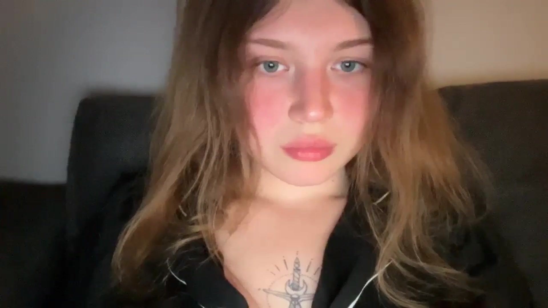 Gallery image thumbnail from Coconut_dream's myfreecams stream on, 06/19/2025, 23:57 image 10 of 20